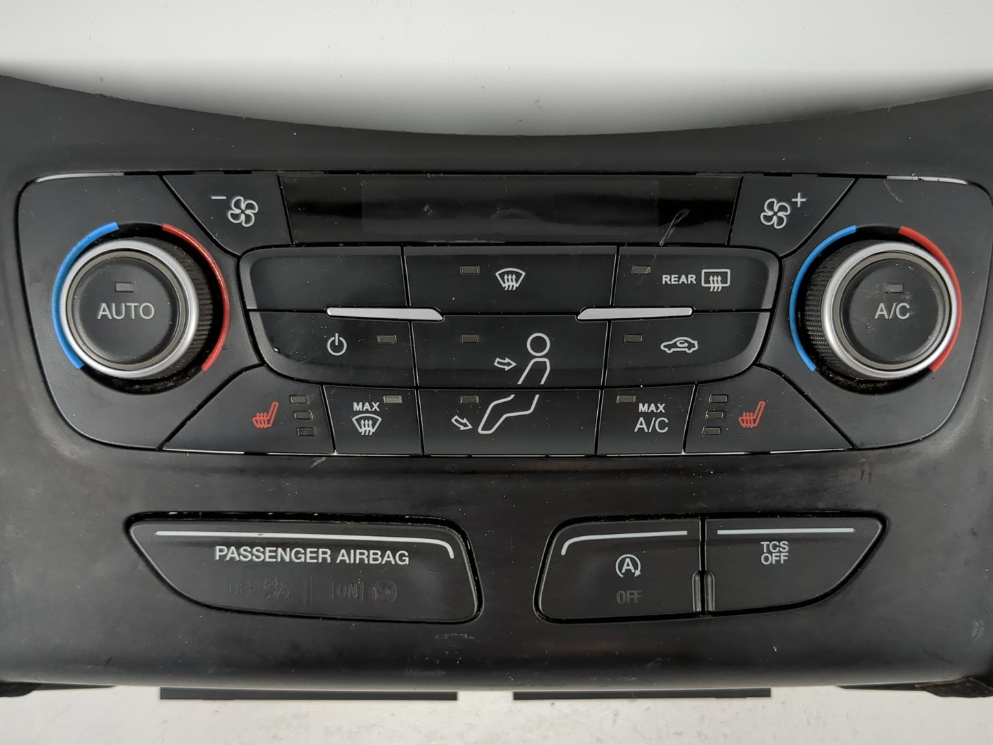 2018-2019 Ford Escape Climate Control Module Temperature AC/Heater Replacement P/N:GJ5T-18C612-CJ Fits Fits 2018 2019 OEM Used Auto Parts - Oemusedautoparts1.com