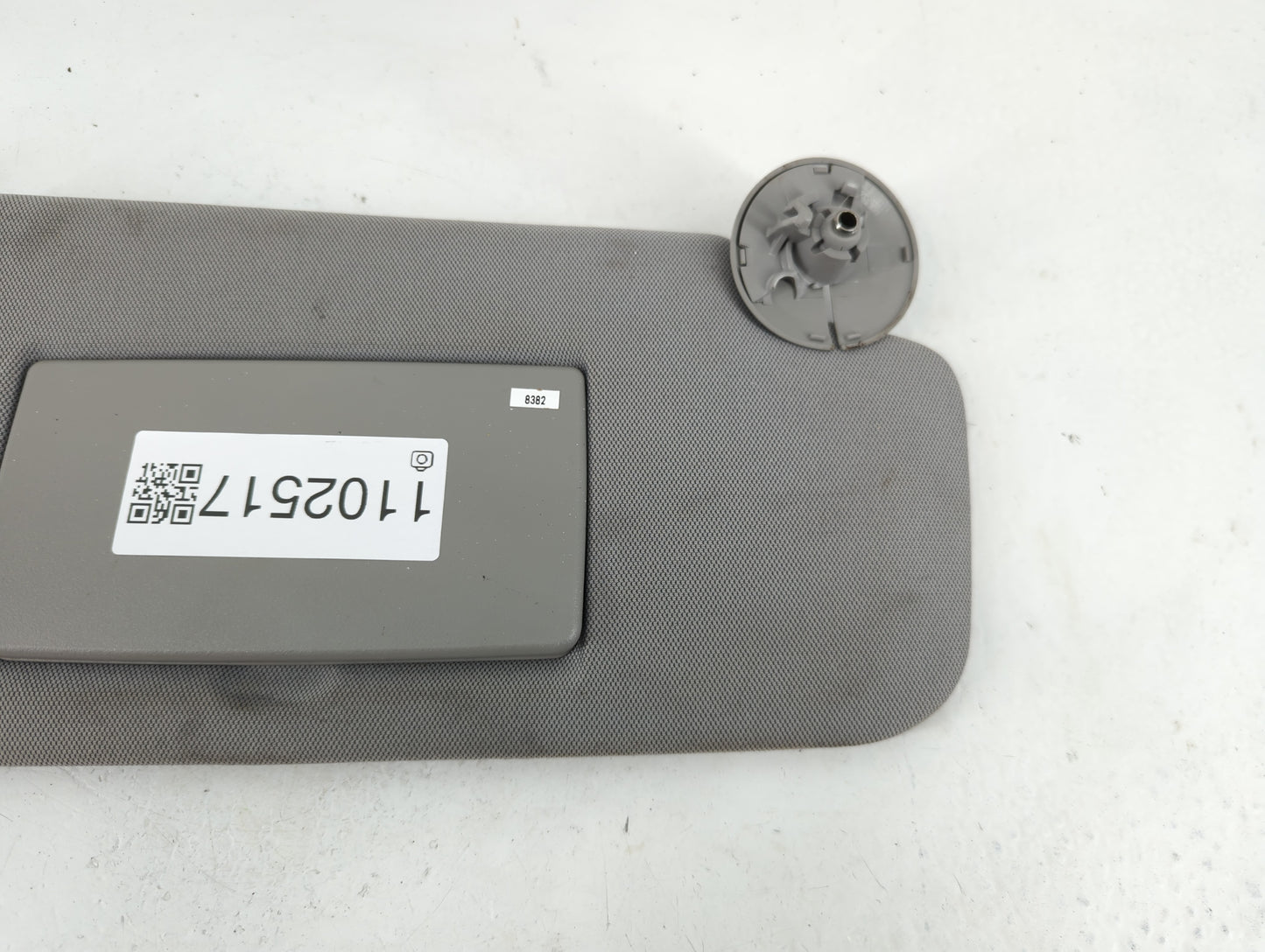 2017-2021 Chevrolet Trax Sun Visor Shade Replacement Passenger Right Mirror Fits Fits 2017 2018 2019 2020 2021 OEM Used Auto Parts