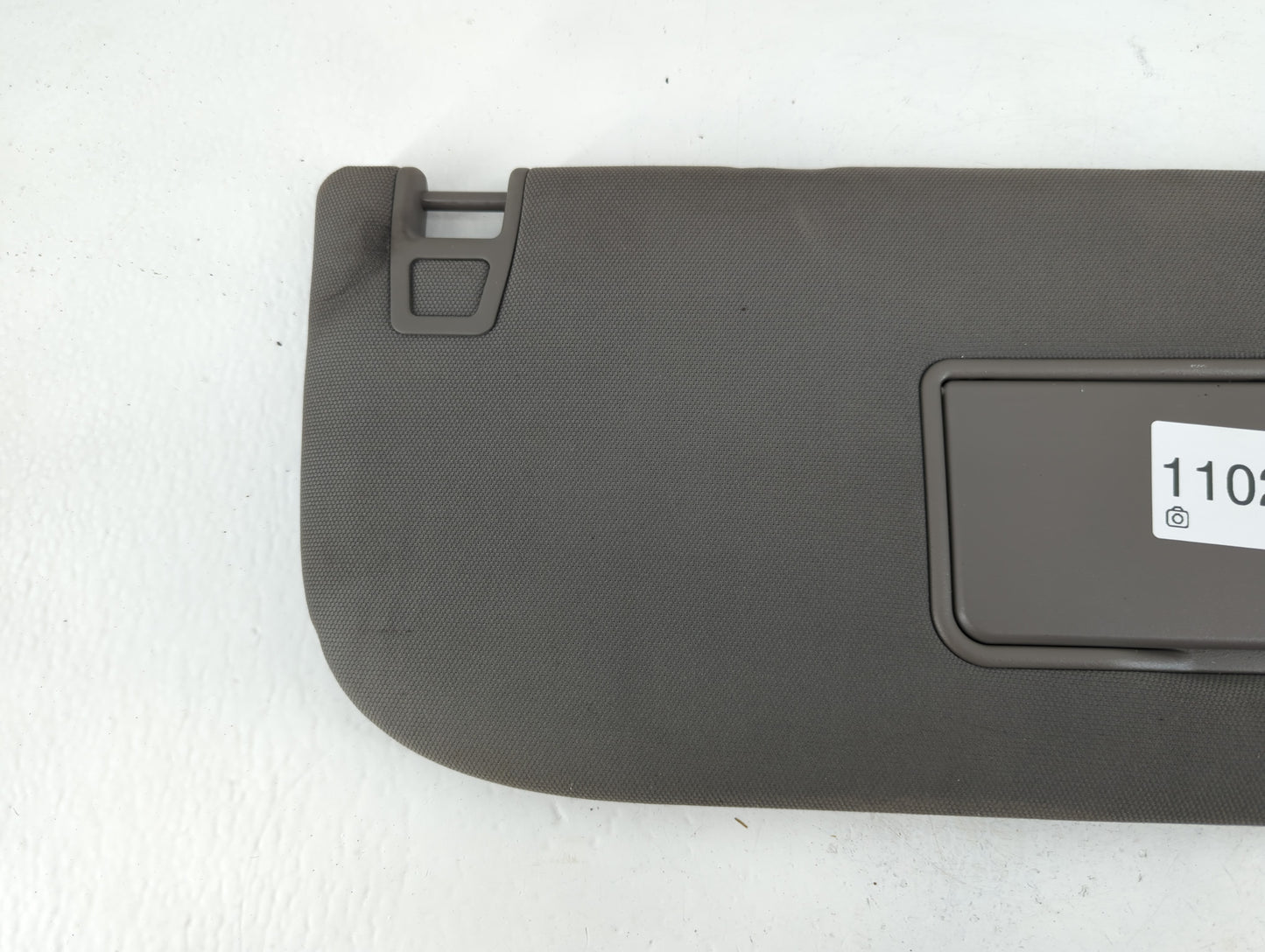 2018-2020 Ford F-150 Sun Visor Shade Replacement Passenger Right Mirror Fits Fits 2018 2019 2020 OEM Used Auto Parts - Oemusedautoparts1.com
