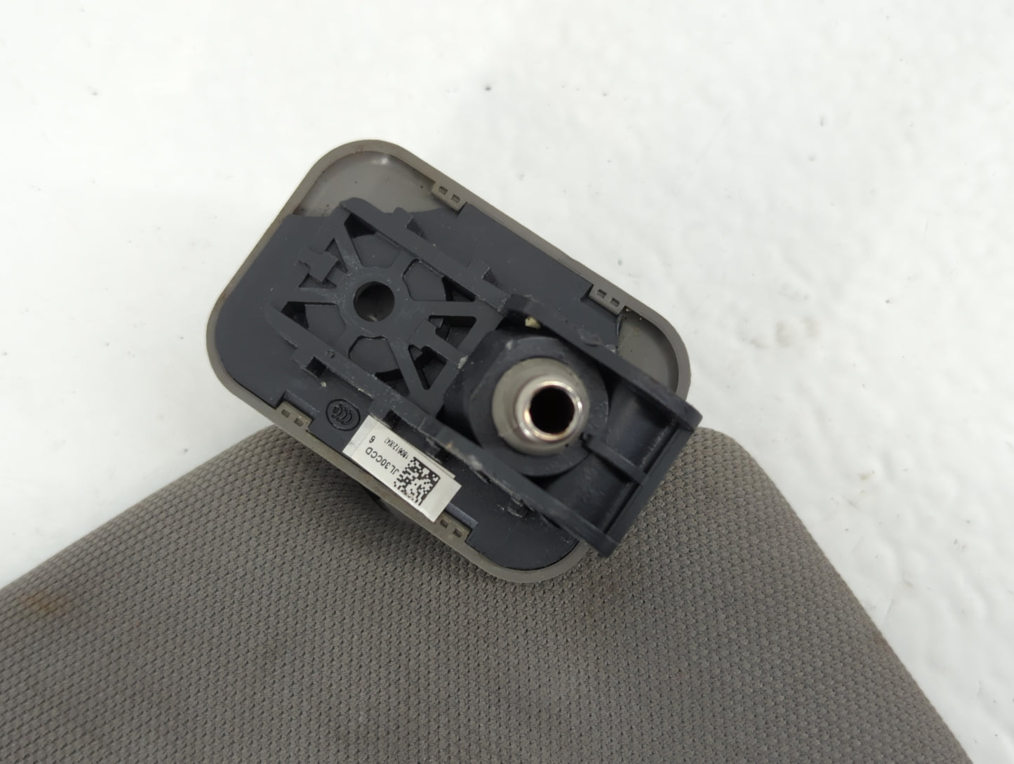 2018-2020 Ford F-150 Sun Visor Shade Replacement Passenger Right Mirror Fits Fits 2018 2019 2020 OEM Used Auto Parts - Oemusedautoparts1.com