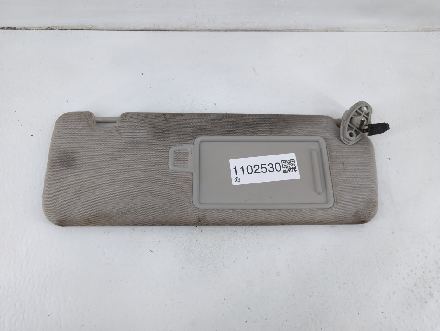 2016-2020 Kia Sorento Sun Visor Shade Replacement Passenger Right Mirror Fits Fits 2016 2017 2018 2019 2020 OEM Used Auto Parts - Oemusedautoparts1.com