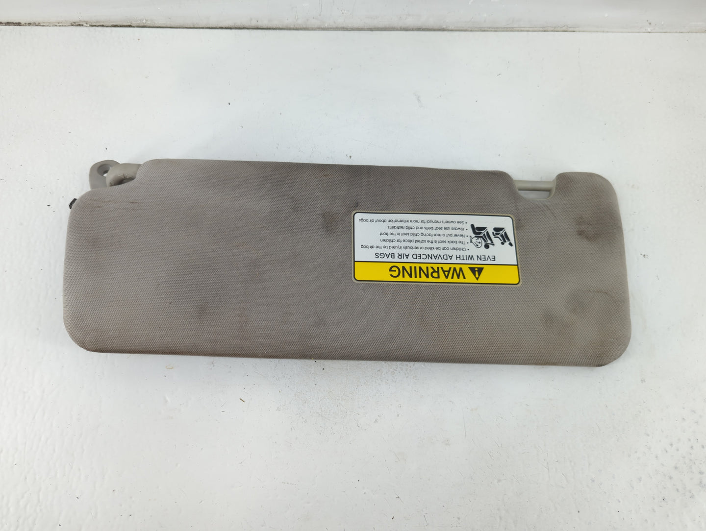 2016-2020 Kia Sorento Sun Visor Shade Replacement Passenger Right Mirror Fits Fits 2016 2017 2018 2019 2020 OEM Used Auto Parts - Oemusedautoparts1.com