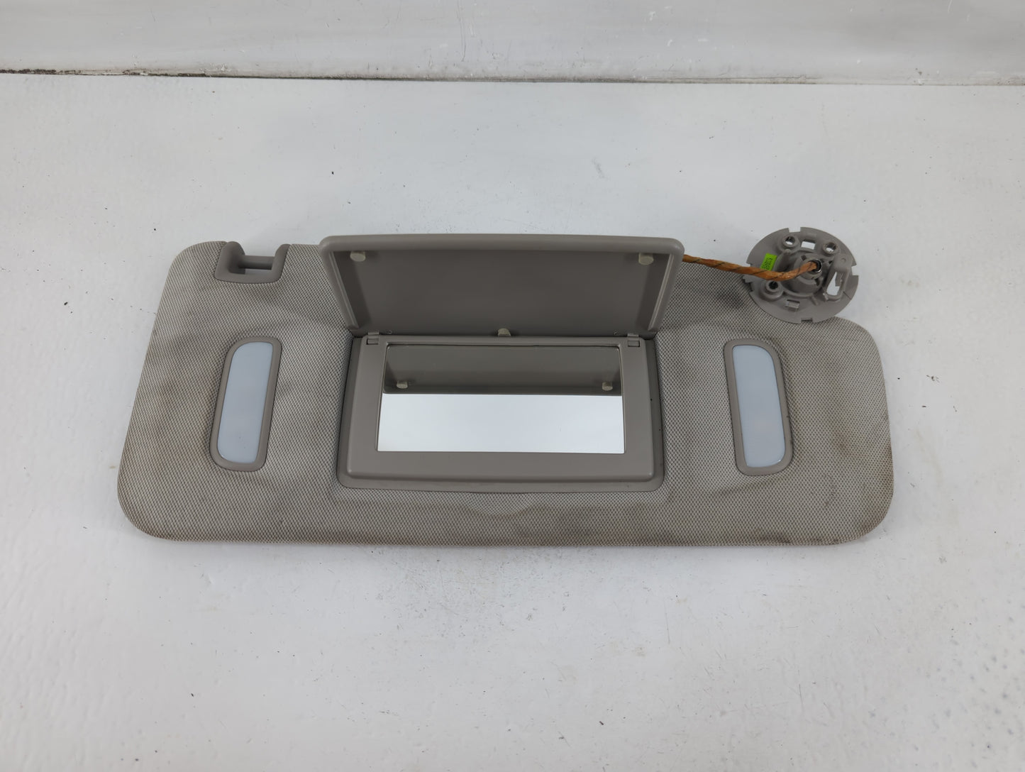 2010-2017 Chevrolet Equinox Sun Visor Shade Replacement Passenger Right Mirror Fits Fits 2010 2011 2012 2013 2014 2015 2016 2017 OEM Used Auto Parts