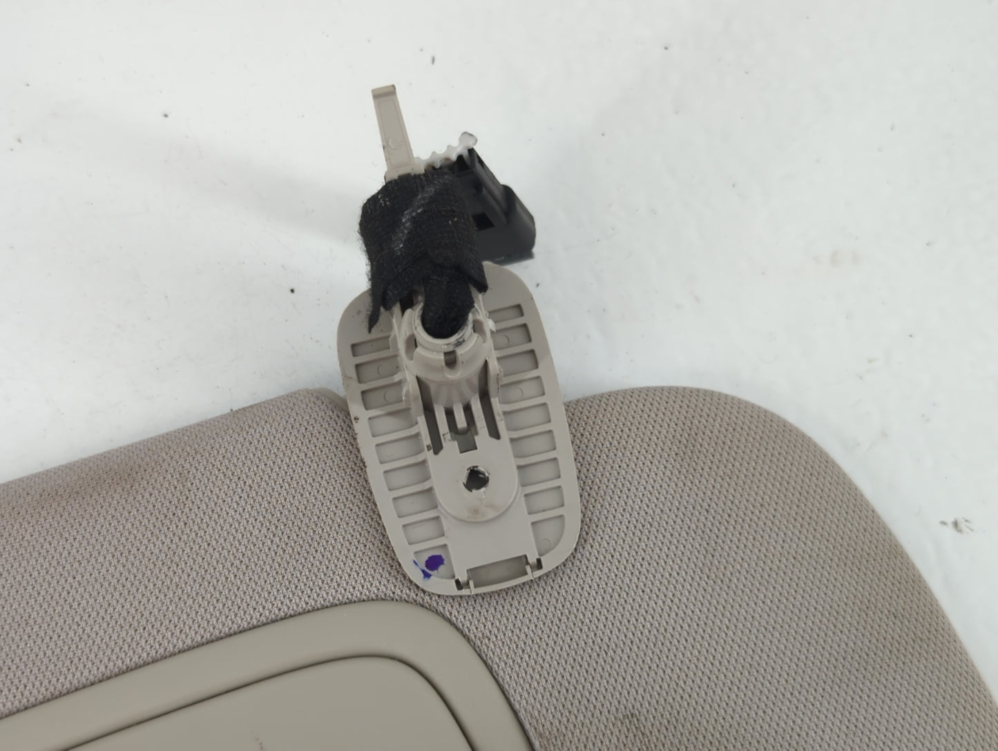 2017-2020 Chrysler Pacifica Sun Visor Shade Replacement Passenger Right Mirror Fits Fits 2017 2018 2019 2020 OEM Used Auto Parts