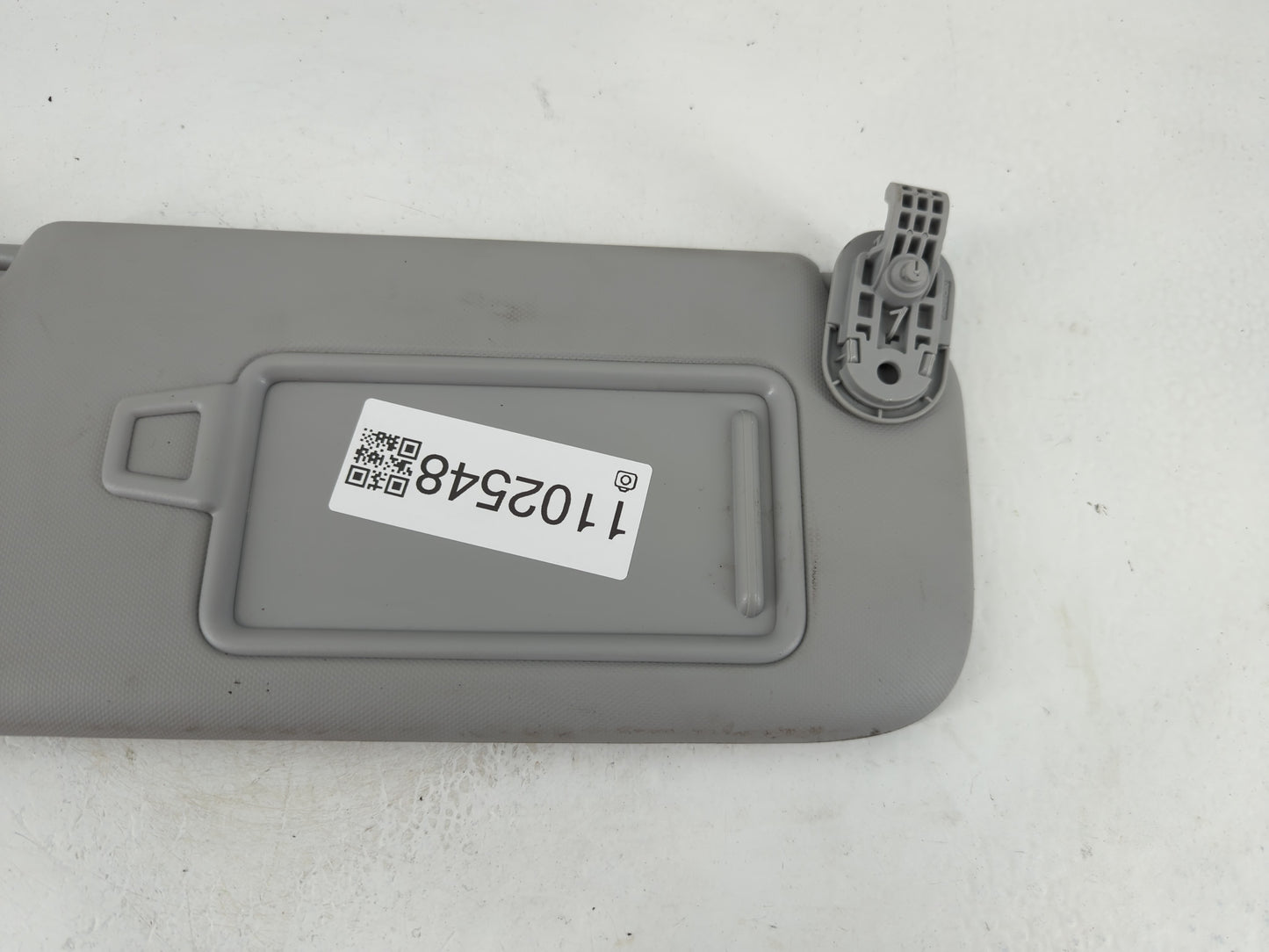 2021-2022 Hyundai Elantra Sun Visor Shade Replacement Passenger Right Mirror Fits Fits 2021 2022 OEM Used Auto Parts