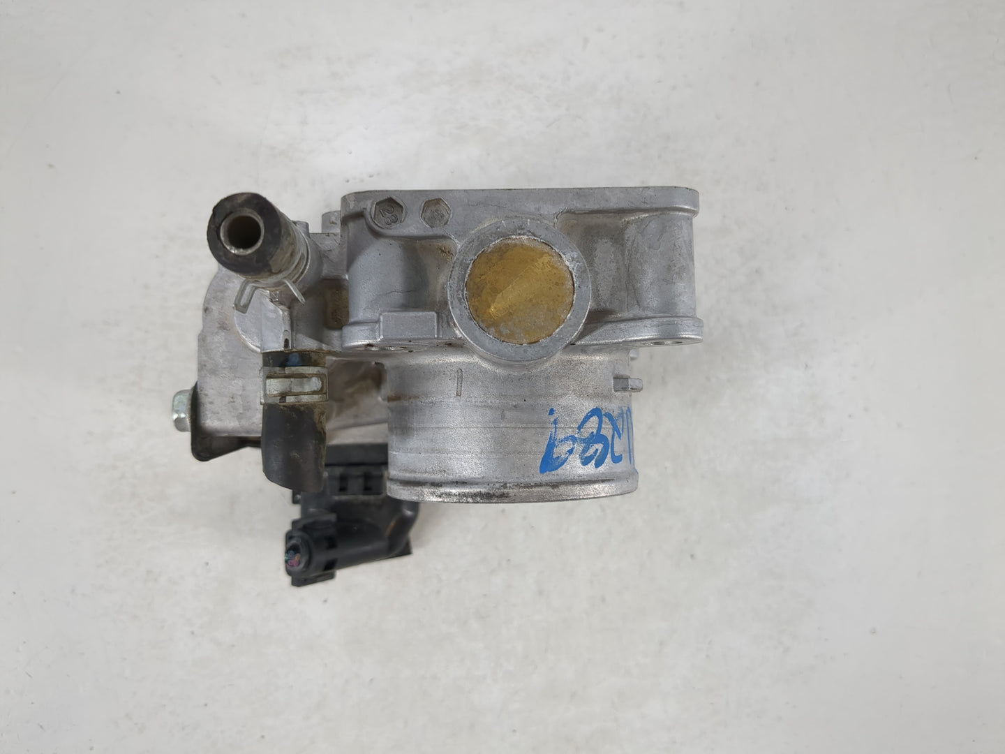 2016-2022 Honda Civic Throttle Body P/N:M70331 GMH1A Fits Fits 2016 2017 2018 2019 2020 2021 2022 OEM Used Auto Parts - Oemusedautoparts1.com