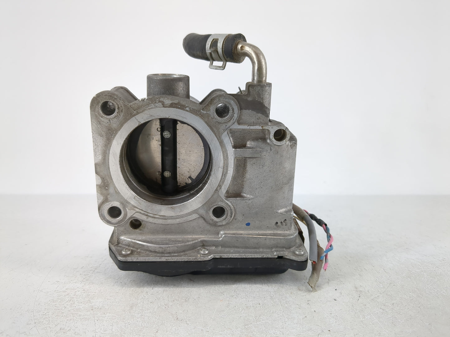 2012-2019 Nissan Versa Throttle Body P/N:3AA50-02 E Fits Fits 2012 2013 2014 2015 2016 2017 2018 2019 OEM Used Auto Parts - Oemusedautoparts1.com