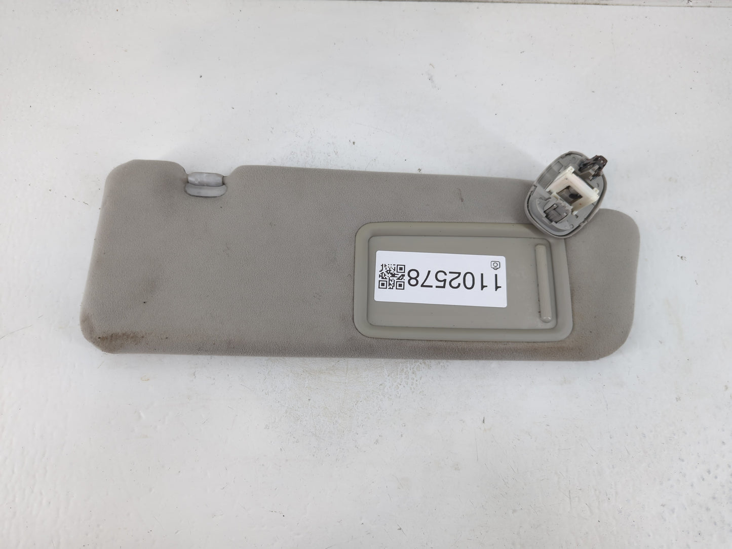 2010-2015 Toyota Prius Sun Visor Shade Replacement Passenger Right Mirror Fits Fits 2010 2011 2012 2013 2014 2015 OEM Used Auto Parts