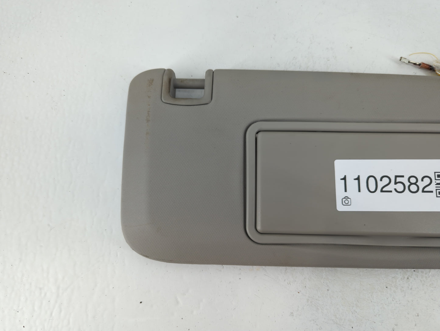 2011-2016 Chevrolet Cruze Sun Visor Shade Replacement Passenger Right Mirror Fits Fits 2011 2012 2013 2014 2015 2016 OEM Used Auto Parts