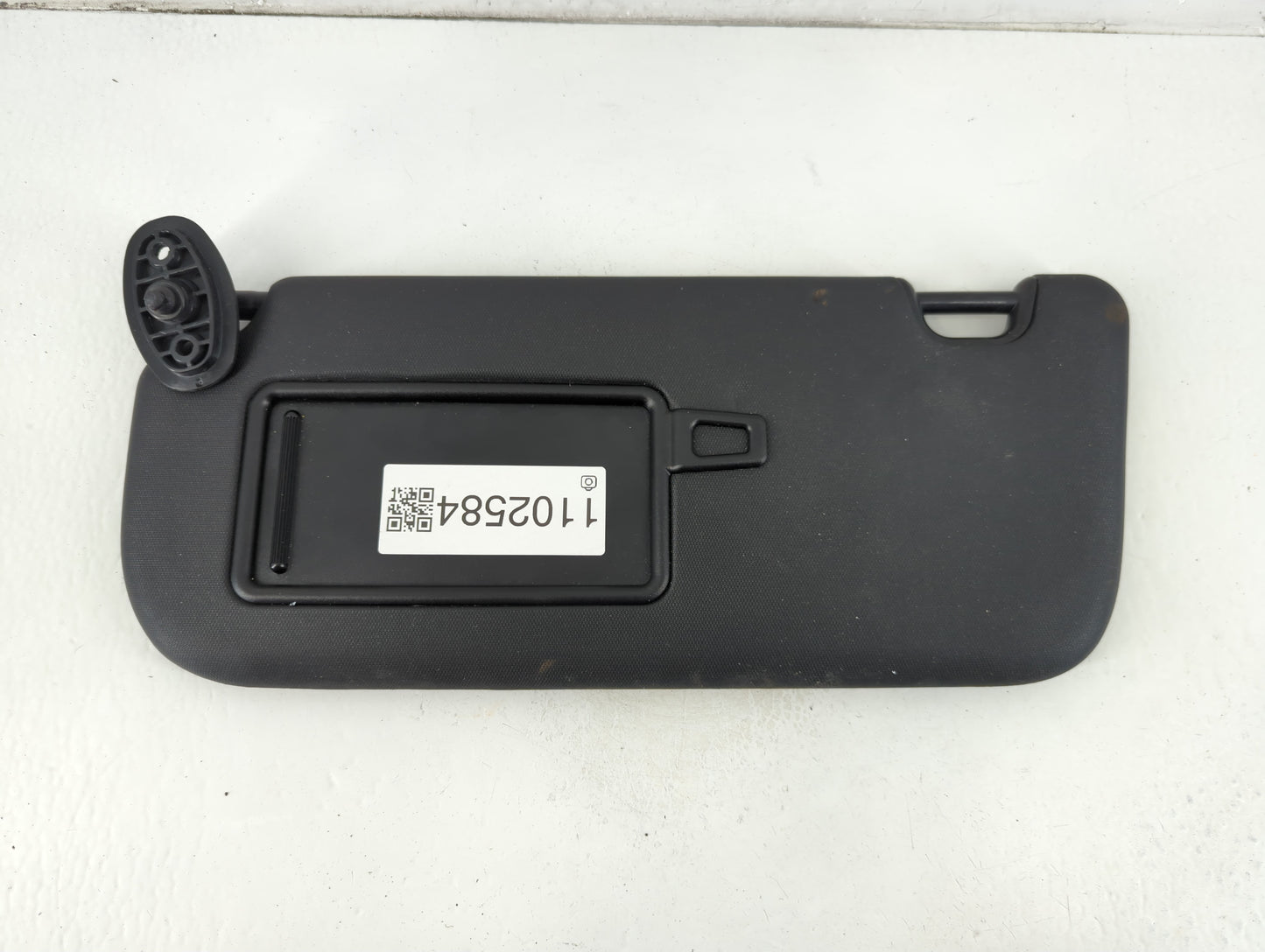 2014-2019 Kia Soul Sun Visor Shade Replacement Driver Left Mirror Fits Fits 2014 2015 2016 2017 2018 2019 OEM Used Auto Parts - Oemusedautoparts1.com