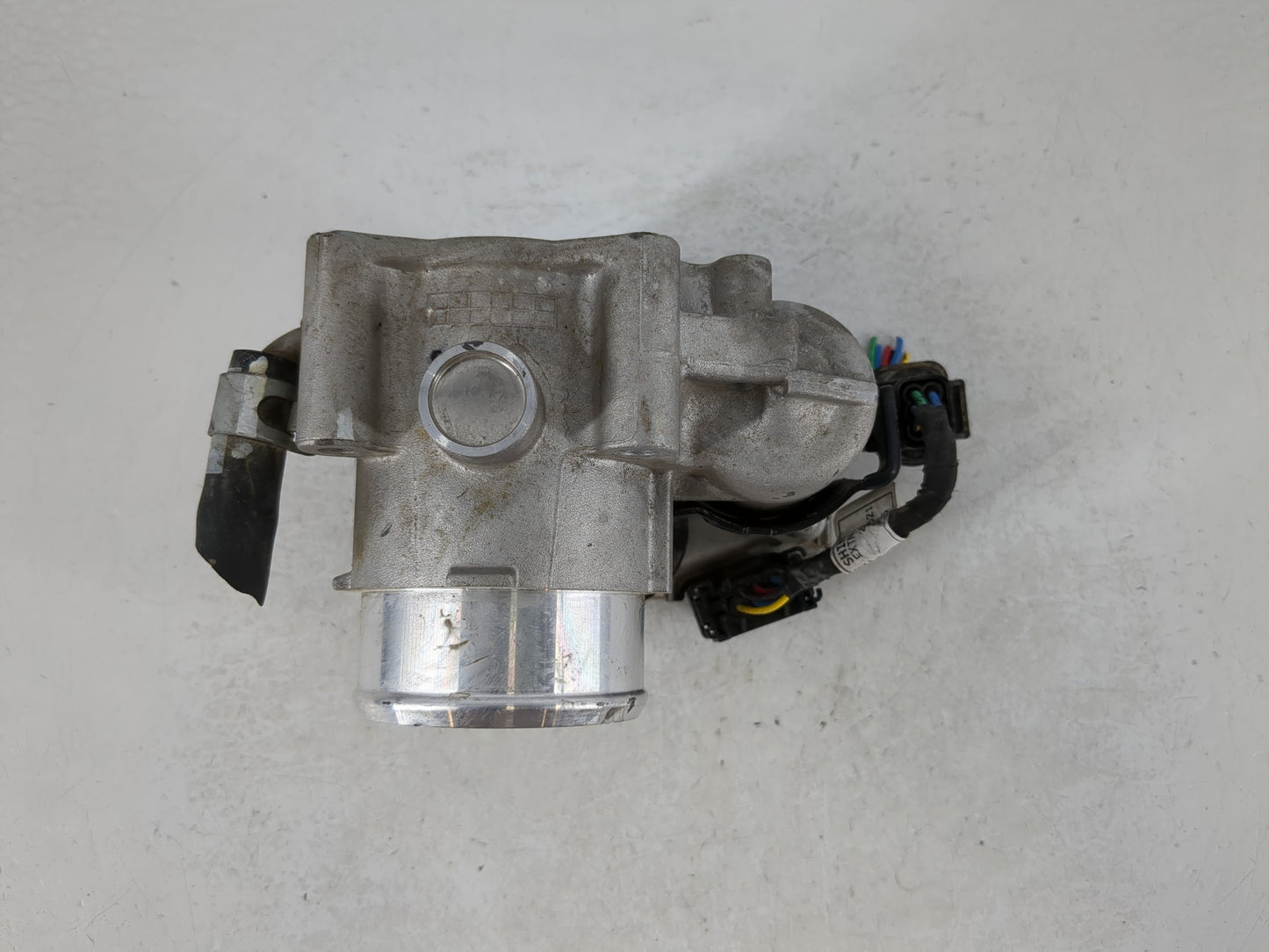 2021-2022 Hyundai Elantra Throttle Body P/N:35100-03HA0 Fits Fits 2017 2018 2019 2020 2021 2022 OEM Used Auto Parts - Oemusedautoparts1.com
