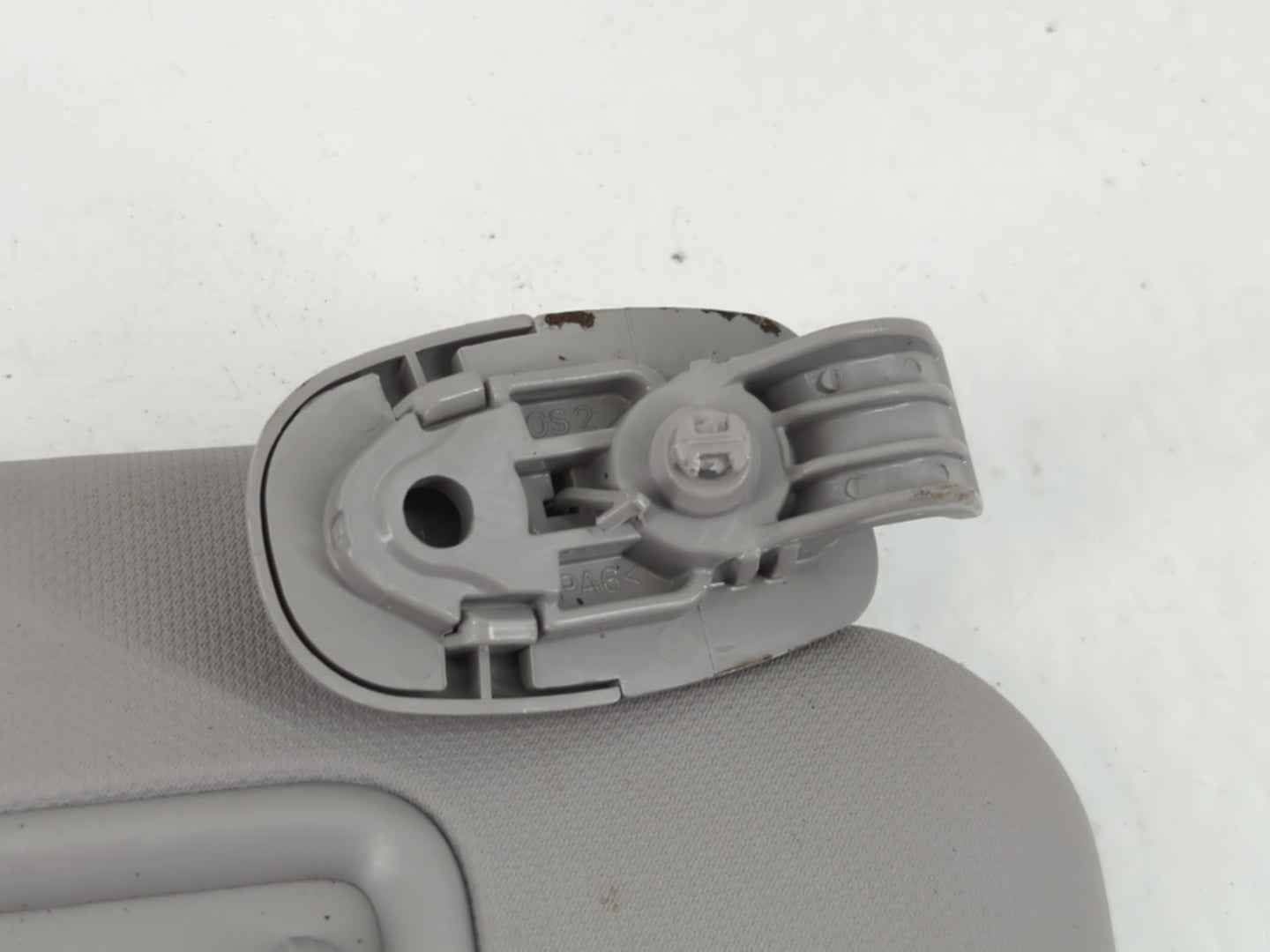 2018-2021 Hyundai Kona Sun Visor Shade Replacement Passenger Right Mirror Fits Fits 2018 2019 2020 2021 OEM Used Auto Parts - Oemusedautoparts1.com