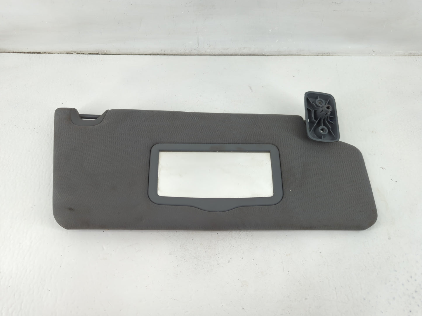 2011-2014 Ford F-150 Sun Visor Shade Replacement Passenger Right Mirror Fits Fits 2011 2012 2013 2014 OEM Used Auto Parts - Oemusedautoparts1.com