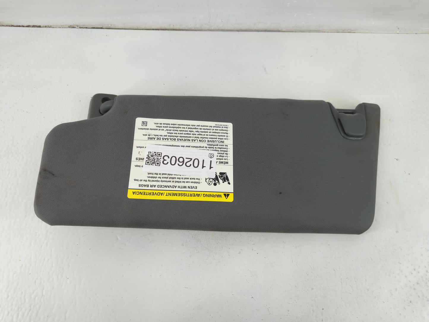 2011-2014 Ford F-150 Sun Visor Shade Replacement Passenger Right Mirror Fits Fits 2011 2012 2013 2014 OEM Used Auto Parts - Oemusedautoparts1.com