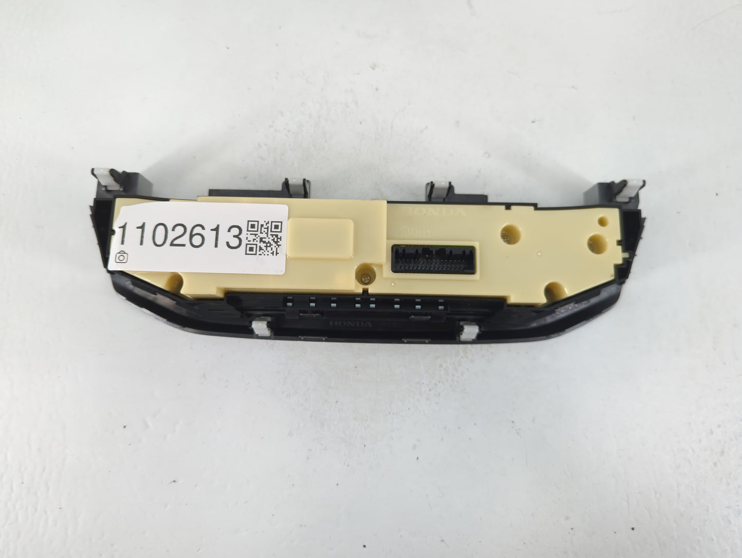 2013-2015 Honda Accord Climate Control Module Temperature AC/Heater Replacement P/N:79600T2FA411M1 Fits Fits 2013 2014 2015 OEM Used Auto Parts - Oemusedautoparts1.com
