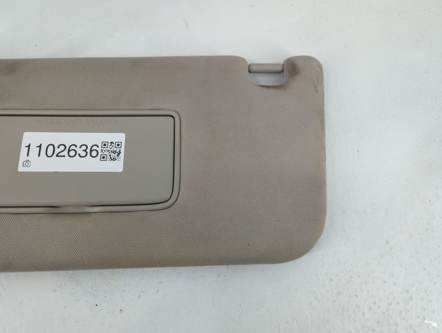 2019-2020 Infiniti Qx60 Sun Visor Shade Replacement Driver Left Mirror Fits Fits 2019 2020 OEM Used Auto Parts - Oemusedautoparts1.com