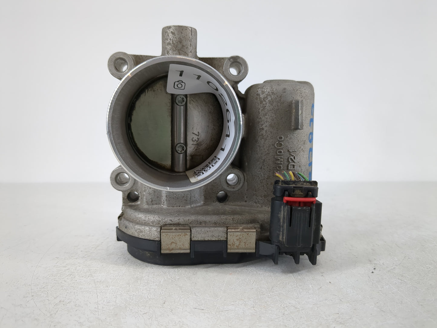 2012-2013 Ford Focus Throttle Body P/N:CM5E 9F991 AD Fits Fits 2012 2013 2014 2015 2016 2017 OEM Used Auto Parts - Oemusedautoparts1.com