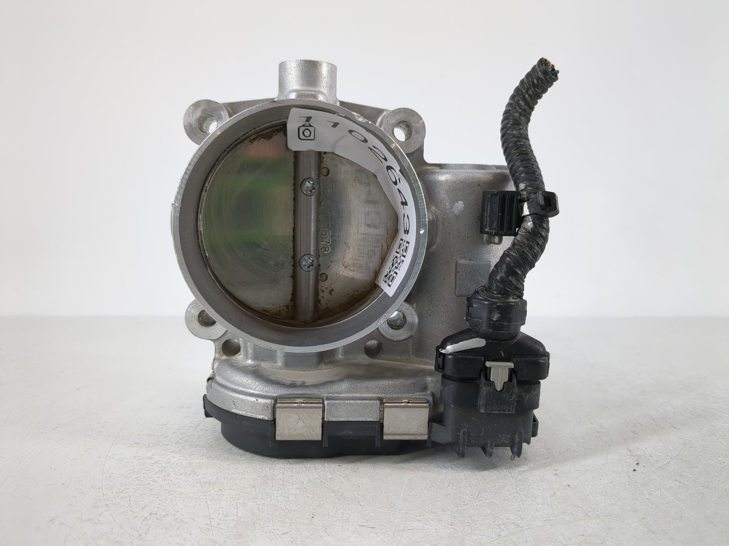 2017-2022 Chrysler Pacifica Throttle Body P/N:05184349AE Fits Fits 2011 2012 2013 2014 2015 2016 2017 2018 2019 2020 2021 2022 OEM Used Auto Parts - Oemusedautoparts1.com