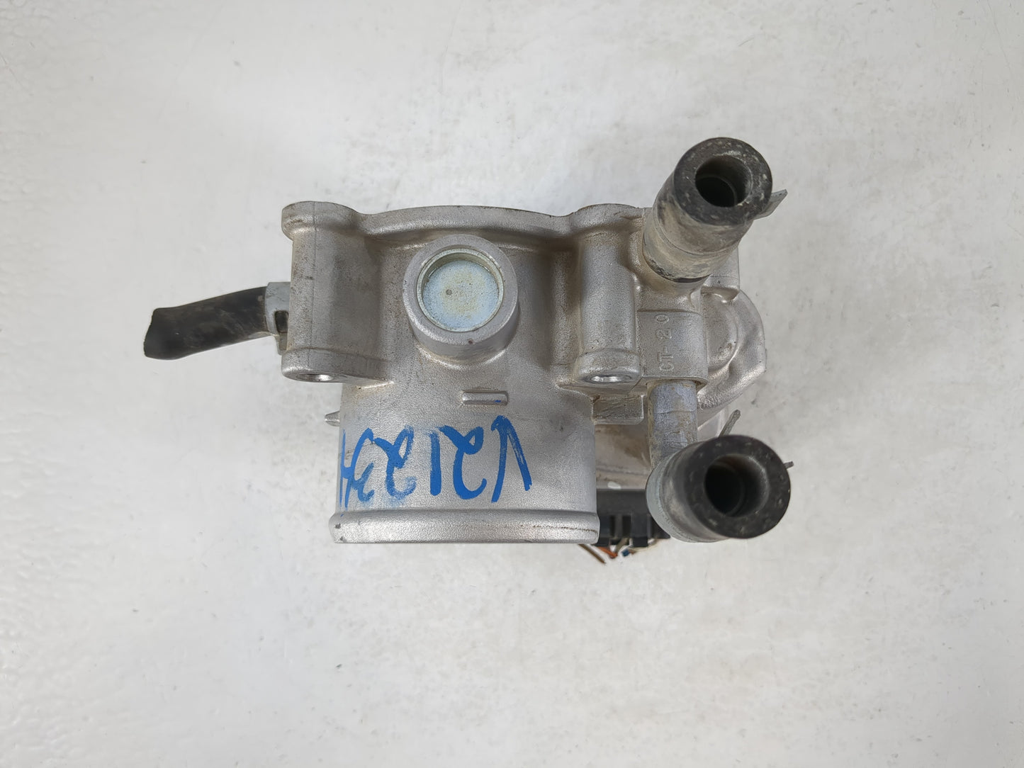 2012-2019 Kia Rio Throttle Body P/N:35100-2B300 Fits Fits 2012 2013 2014 2015 2016 2017 2018 2019 OEM Used Auto Parts - Oemusedautoparts1.com