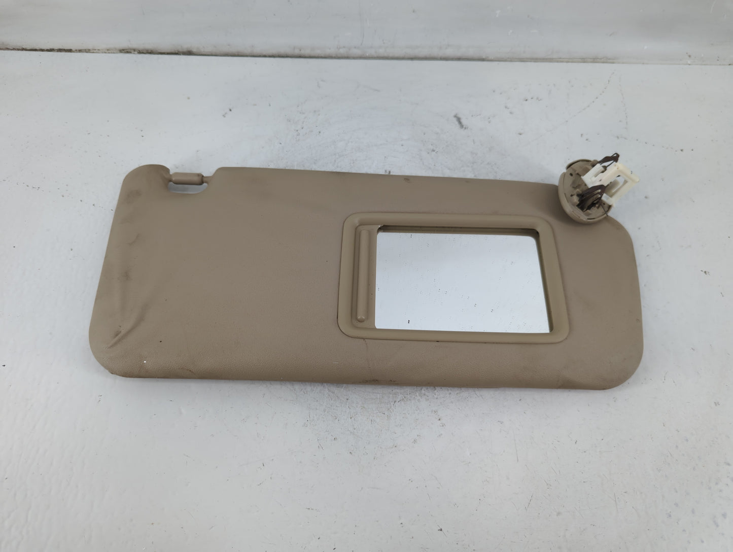 2006-2009 Toyota Rav4 Sun Visor Shade Replacement Passenger Right Mirror Fits Fits 2006 2007 2008 2009 OEM Used Auto Parts