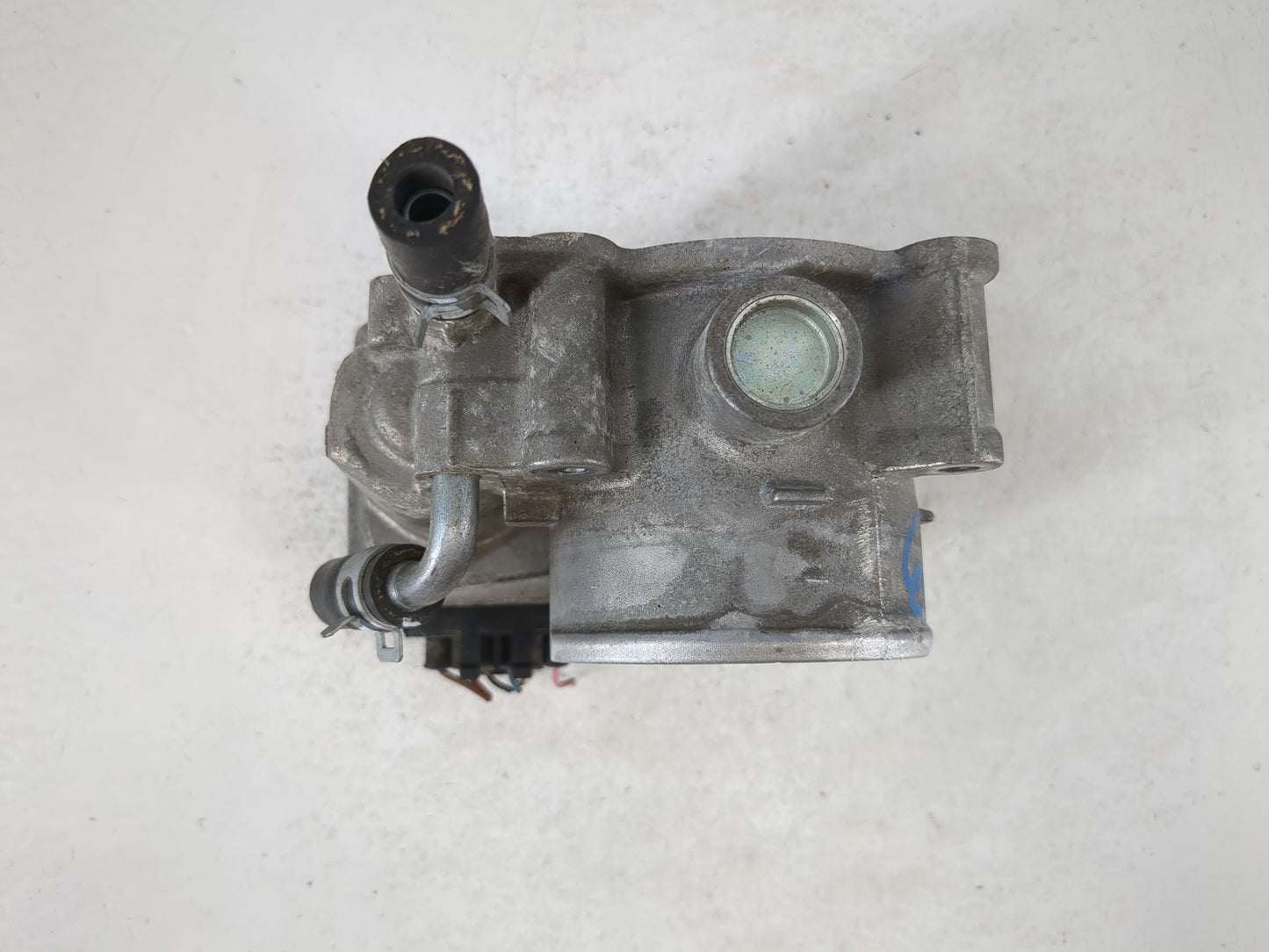 2013-2019 Subaru Legacy Throttle Body P/N:16112AA38A Fits Fits 2013 2014 2015 2016 2017 2018 2019 OEM Used Auto Parts - Oemusedautoparts1.com