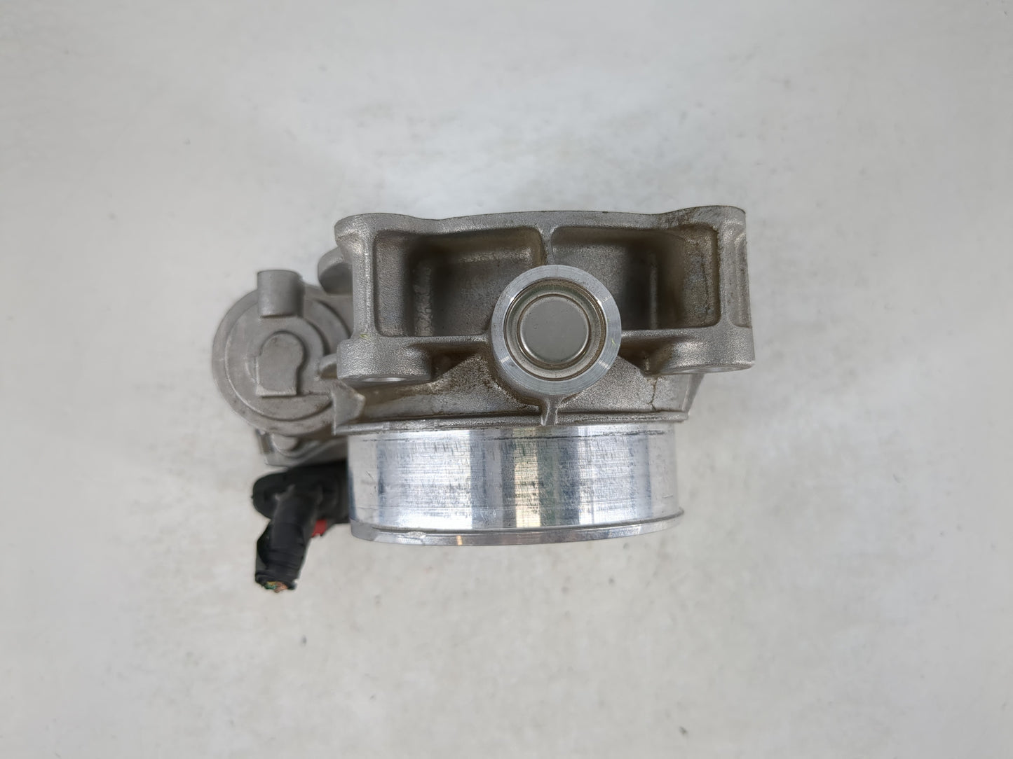 2017-2022 Chevrolet Traverse Throttle Body P/N:12632172BA Fits Fits 2012 2013 2014 2015 2016 2017 2018 2019 2020 2021 2022 OEM Used Auto Parts - Oemusedautoparts1.com