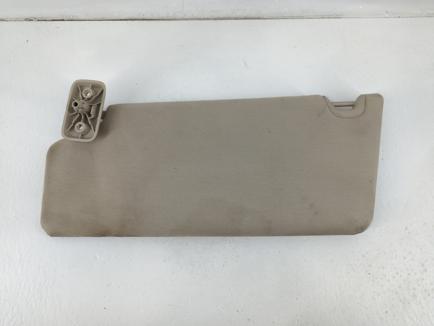 2009-2010 Ford F-150 Sun Visor Shade Replacement Driver Left Mirror Fits Fits 2009 2010 OEM Used Auto Parts - Oemusedautoparts1.com