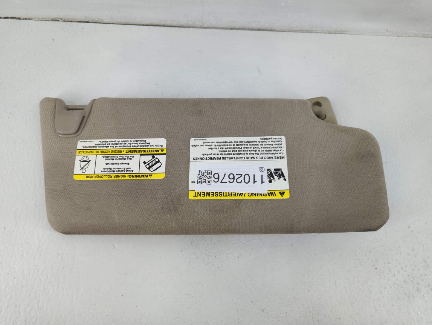 2009-2010 Ford F-150 Sun Visor Shade Replacement Driver Left Mirror Fits Fits 2009 2010 OEM Used Auto Parts - Oemusedautoparts1.com