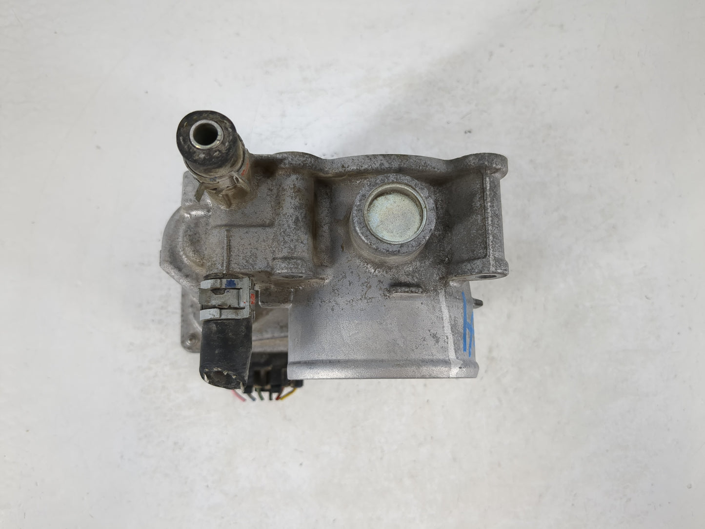 2010-2022 Toyota Prius Throttle Body P/N:22030-37060 Fits Fits 2010 2011 2012 2013 2014 2015 2016 2017 2018 2019 2020 2021 2022 OEM Used Auto Parts - Oemusedautoparts1.com