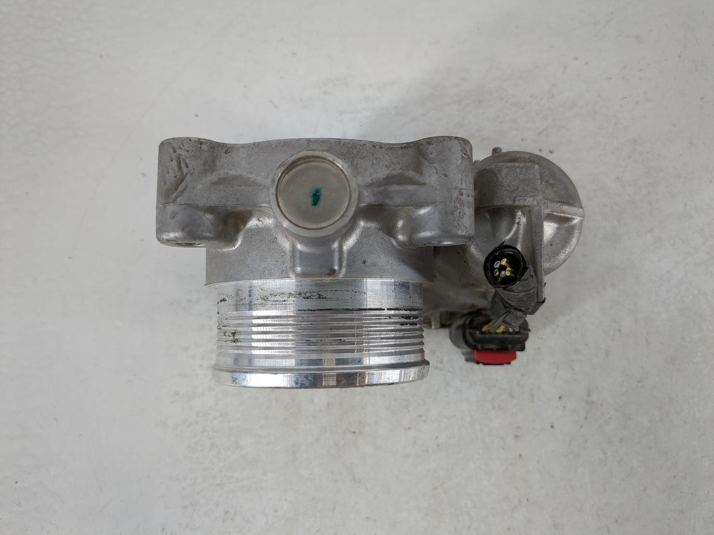 2014-2018 Ford Focus Throttle Body P/N:DS7E-9F991-BB Fits Fits 2014 2015 2016 2017 2018 2019 2020 2021 2022 OEM Used Auto Parts - Oemusedautoparts1.com