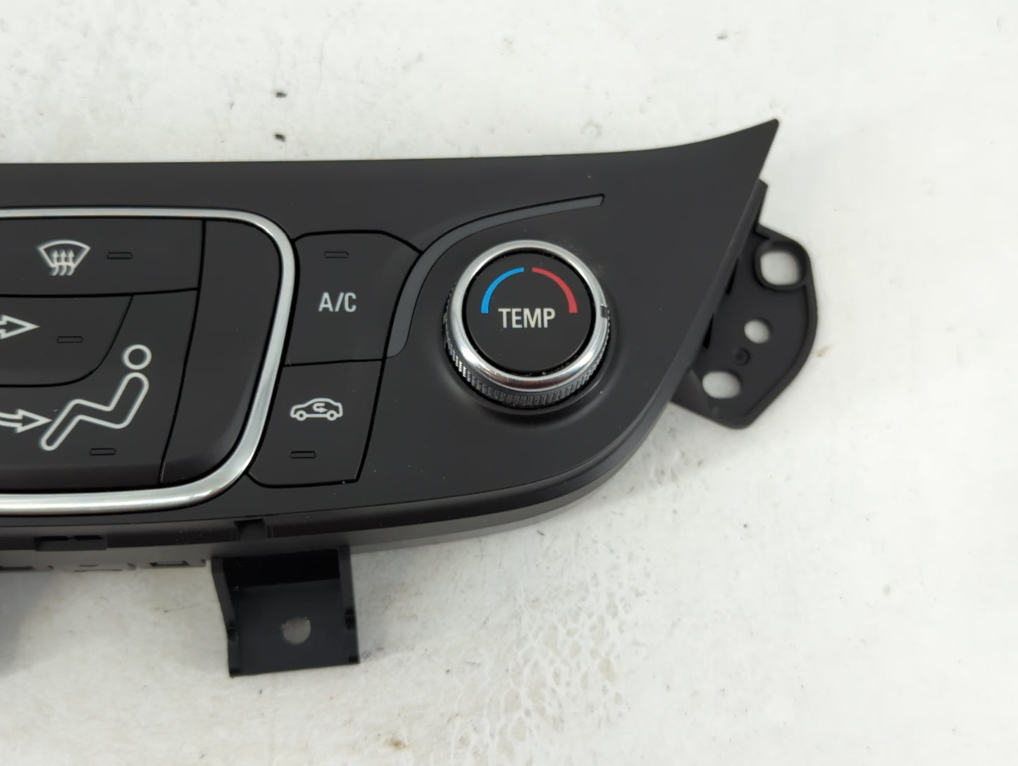 2019-2021 Chevrolet Equinox Climate Control Module Temperature AC/Heater Replacement P/N:84422503 Fits Fits 2019 2020 2021 OEM Used Auto Parts