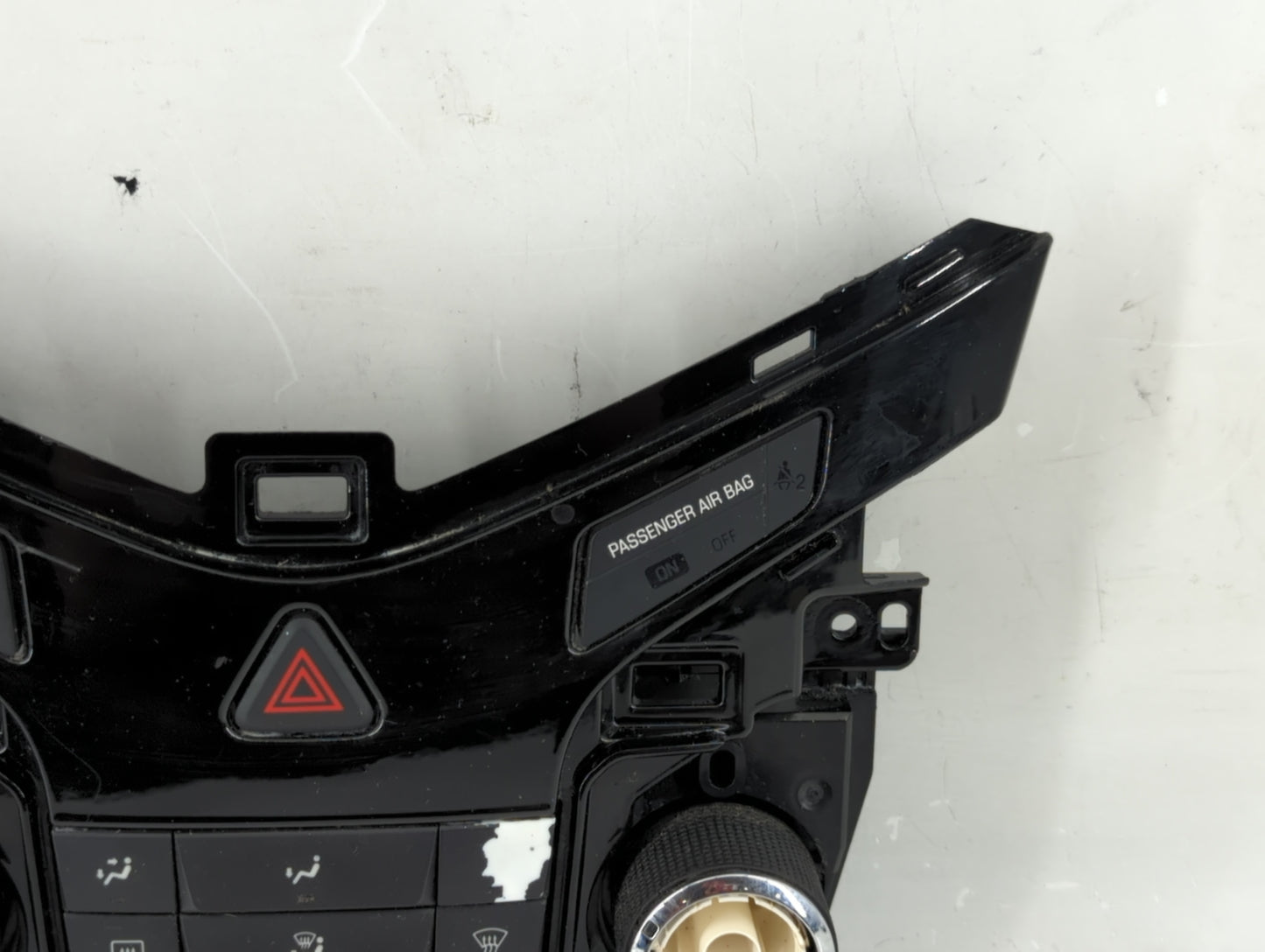 2012-2016 Chevrolet Cruze Climate Control Module Temperature AC/Heater Replacement P/N:95017054 Fits Fits 2012 2013 2014 2015 2016 OEM Used Auto Parts - Oemusedautoparts1.com