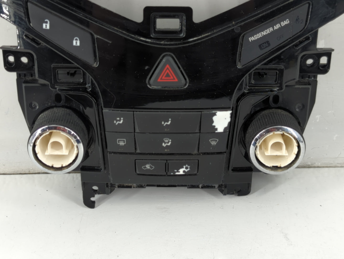 2012-2016 Chevrolet Cruze Climate Control Module Temperature AC/Heater Replacement P/N:95017054 Fits Fits 2012 2013 2014 2015 2016 OEM Used Auto Parts - Oemusedautoparts1.com