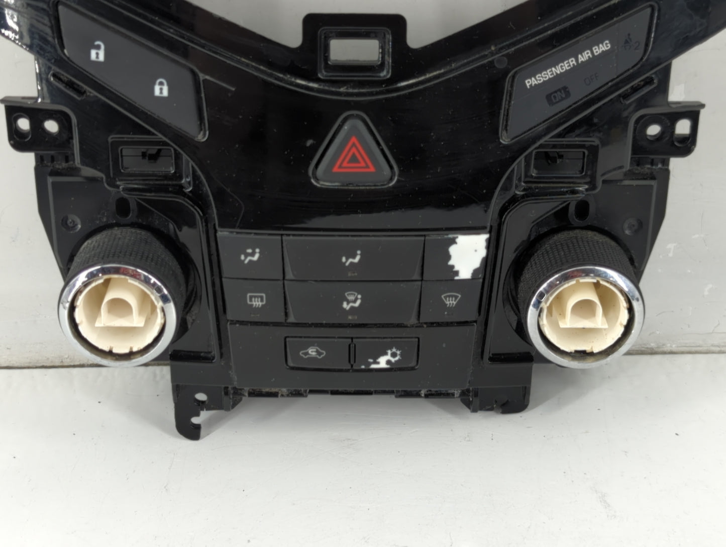 2012-2016 Chevrolet Cruze Climate Control Module Temperature AC/Heater Replacement P/N:95017054 Fits Fits 2012 2013 2014 2015 2016 OEM Used Auto Parts - Oemusedautoparts1.com