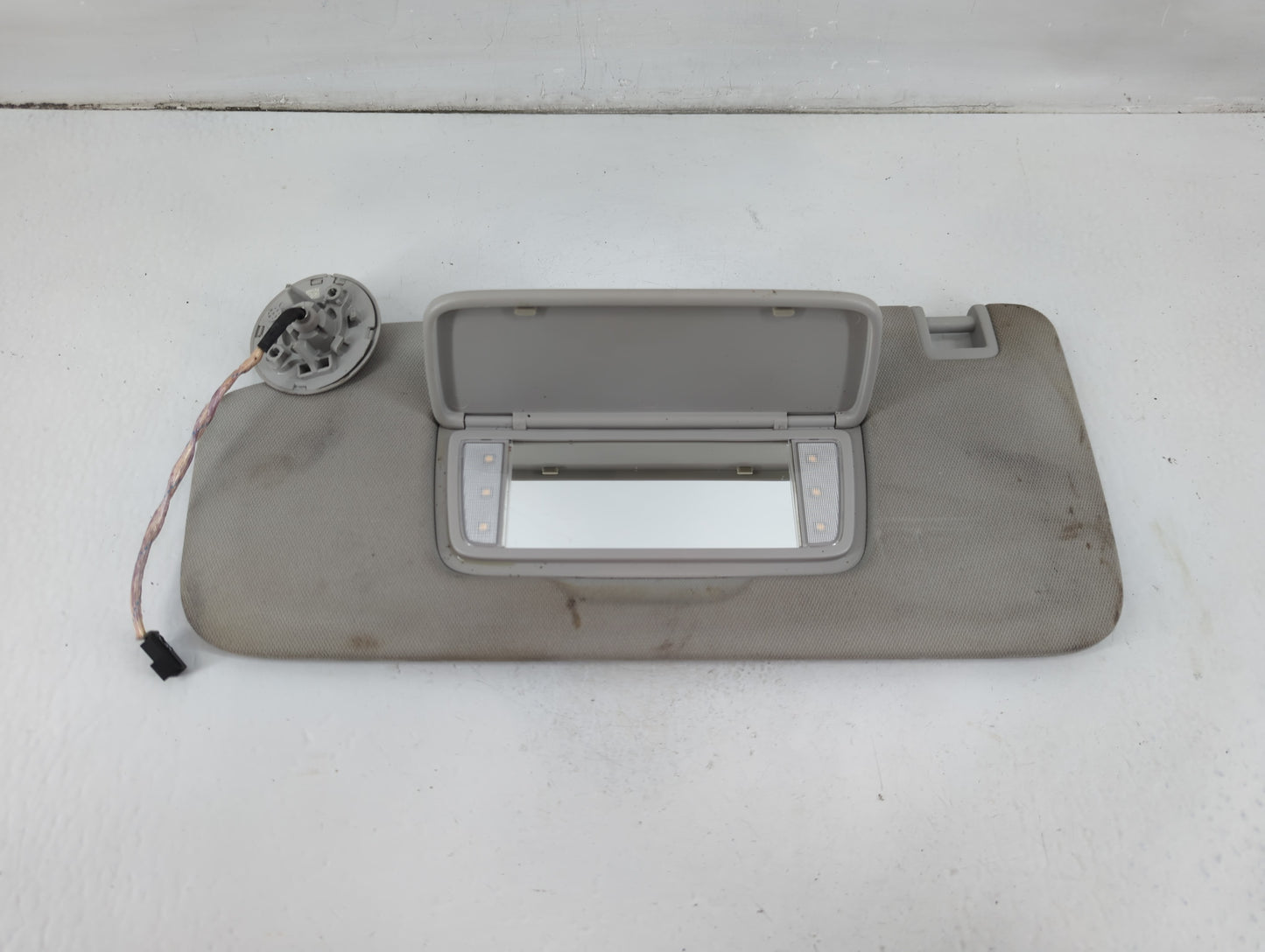 2018-2022 Chevrolet Traverse Sun Visor Shade Replacement Driver Left Mirror Fits Fits 2018 2019 2020 2021 2022 OEM Used Auto Parts