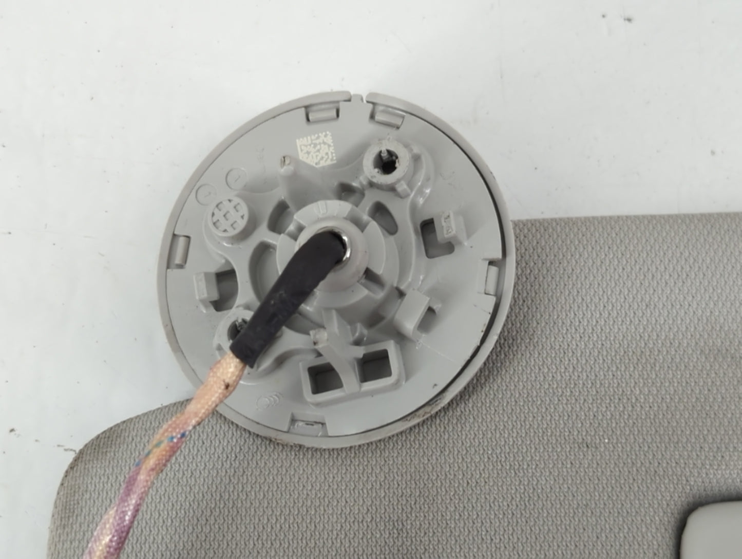 2018-2022 Chevrolet Traverse Sun Visor Shade Replacement Driver Left Mirror Fits Fits 2018 2019 2020 2021 2022 OEM Used Auto Parts