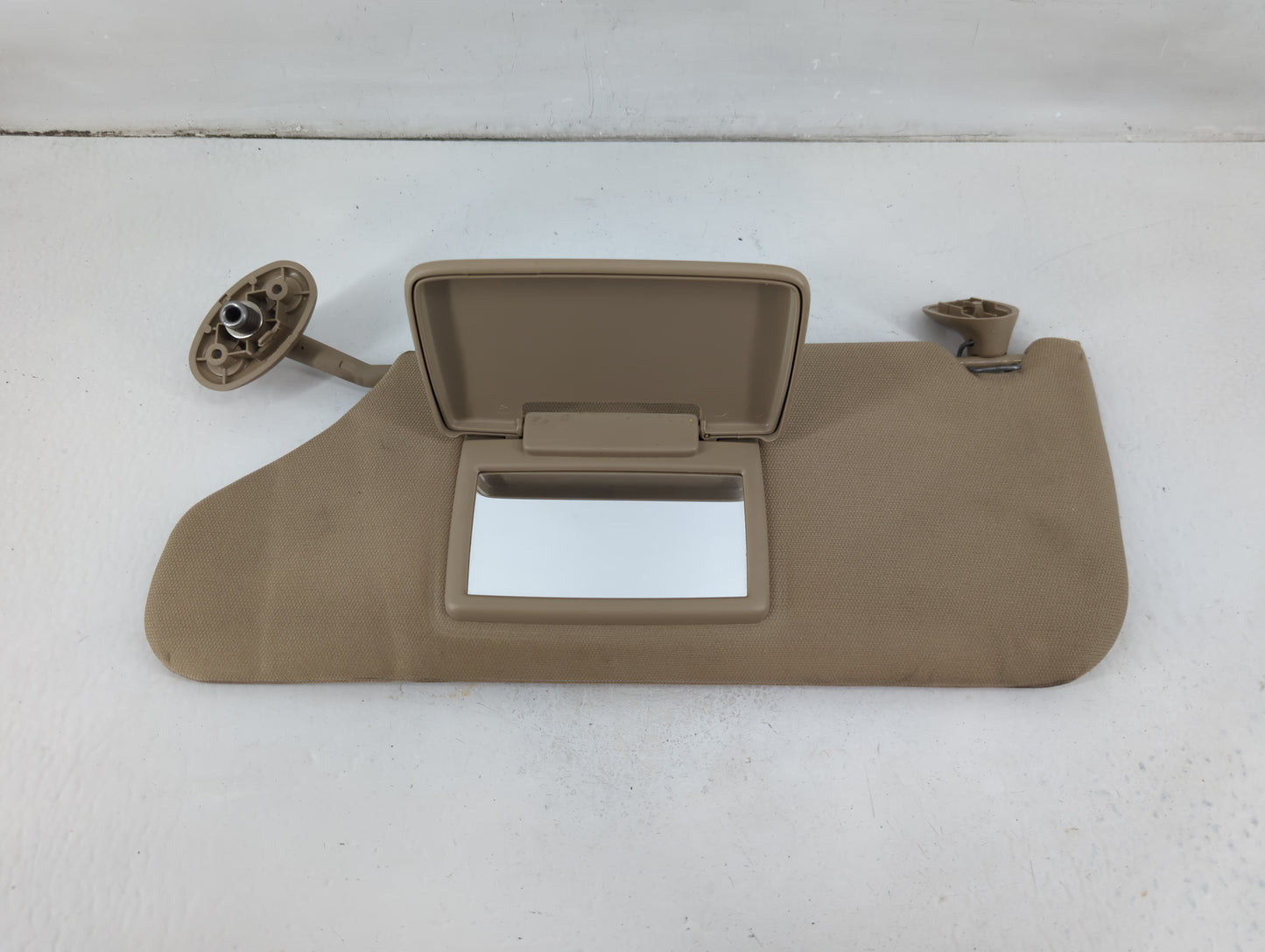 2011-2014 Chrysler 200 Sun Visor Shade Replacement Driver Left Mirror Fits Fits 2011 2012 2013 2014 OEM Used Auto Parts - Oemusedautoparts1.com