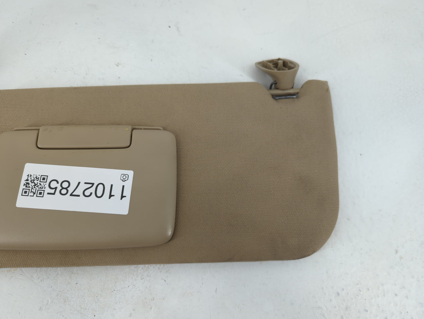 2011-2014 Chrysler 200 Sun Visor Shade Replacement Driver Left Mirror Fits Fits 2011 2012 2013 2014 OEM Used Auto Parts - Oemusedautoparts1.com