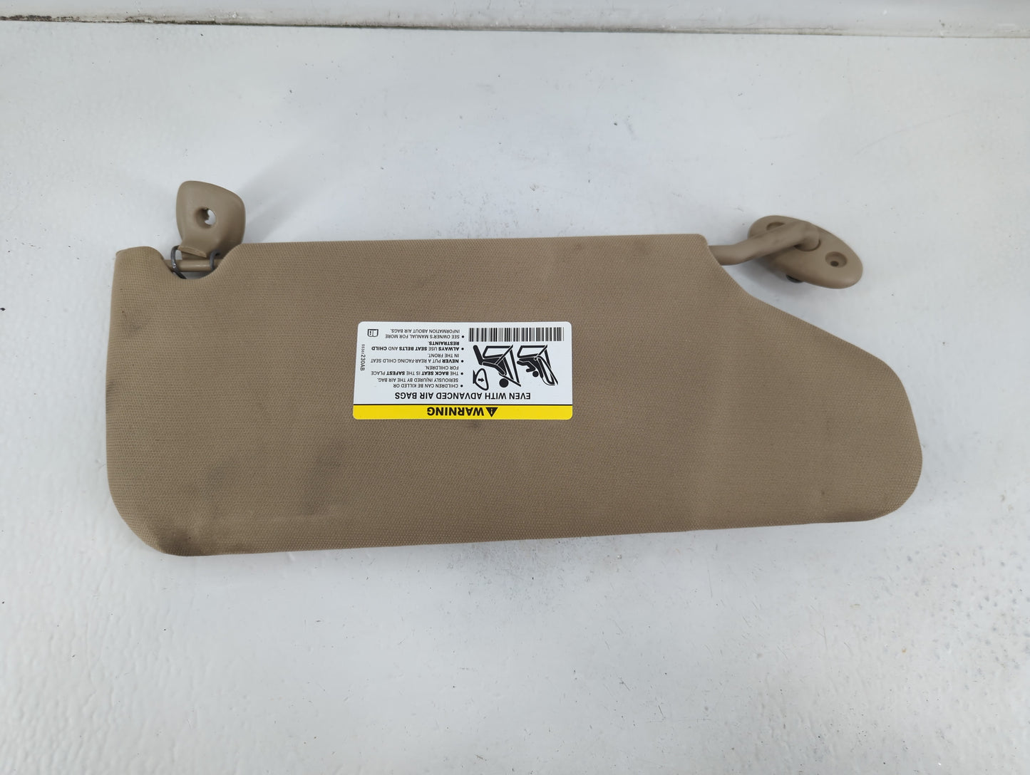2011-2014 Chrysler 200 Sun Visor Shade Replacement Driver Left Mirror Fits Fits 2011 2012 2013 2014 OEM Used Auto Parts - Oemusedautoparts1.com