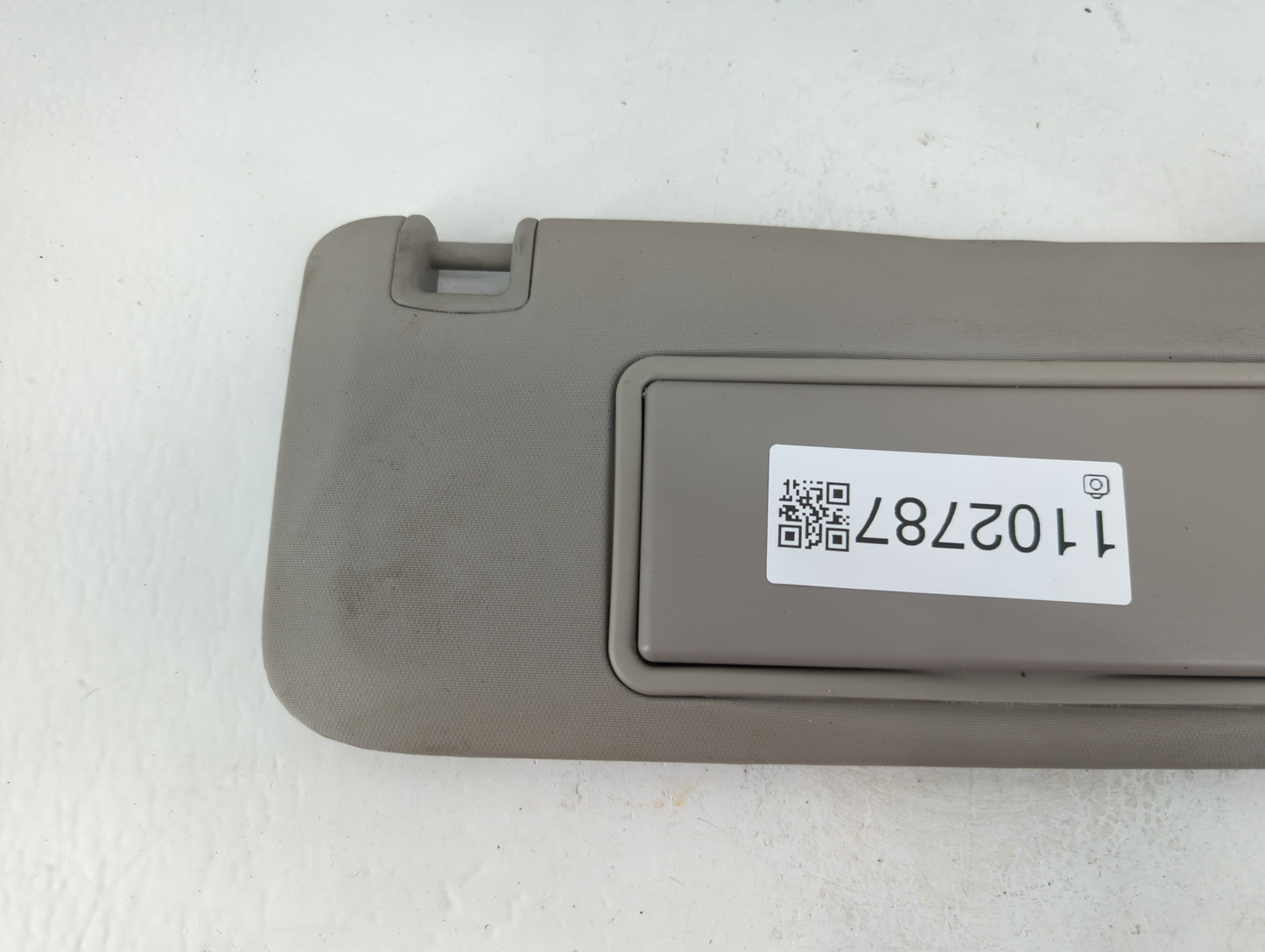 2011-2016 Chevrolet Cruze Sun Visor Shade Replacement Passenger Right Mirror Fits Fits 2011 2012 2013 2014 2015 2016 OEM Used Auto Parts