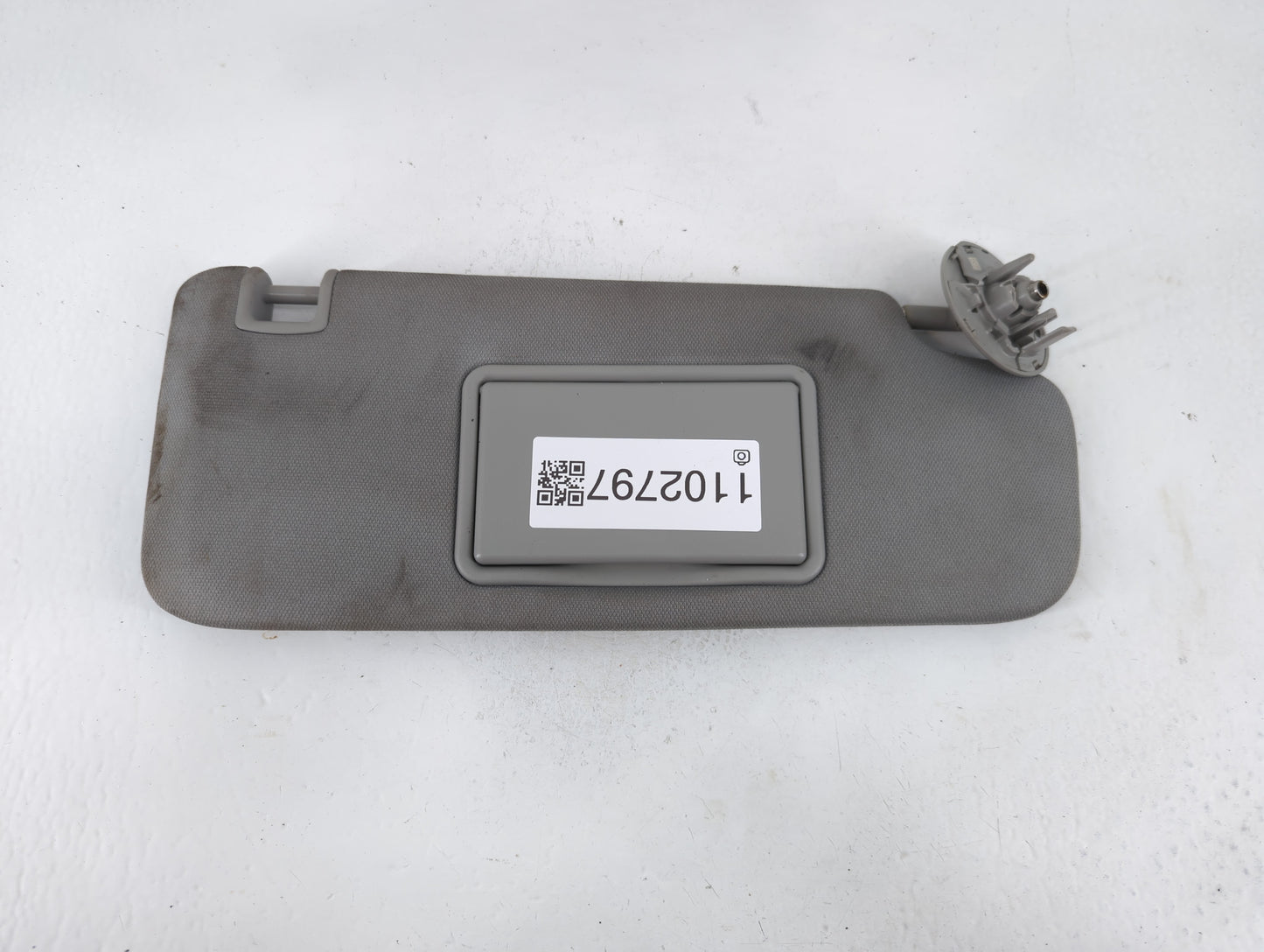 2016-2021 Chevrolet Malibu Sun Visor Shade Replacement Passenger Right Mirror Fits Fits 2016 2017 2018 2019 2020 2021 OEM Used Auto Parts