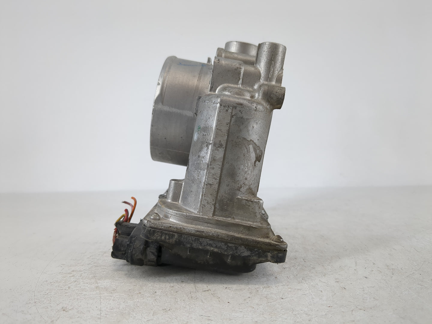 2019 Kia Forte Throttle Body P/N:35100-2E710 Fits OEM Used Auto Parts - Oemusedautoparts1.com