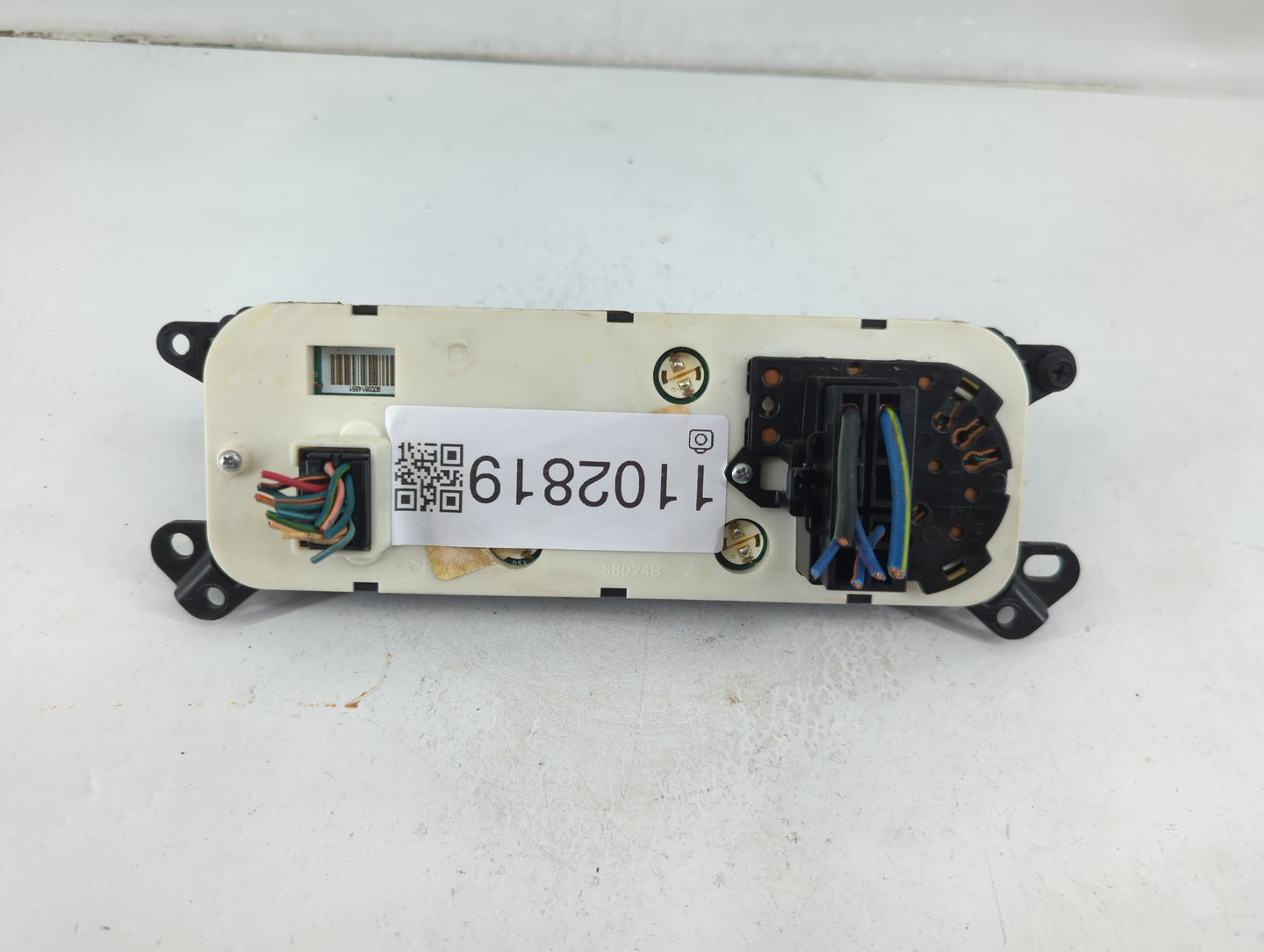2021-2022 Ford Ecosport Climate Control Module Temperature AC/Heater Replacement P/N:GN15-18C612-CL Fits Fits 2021 2022 OEM Used Auto Parts - Oemusedautoparts1.com