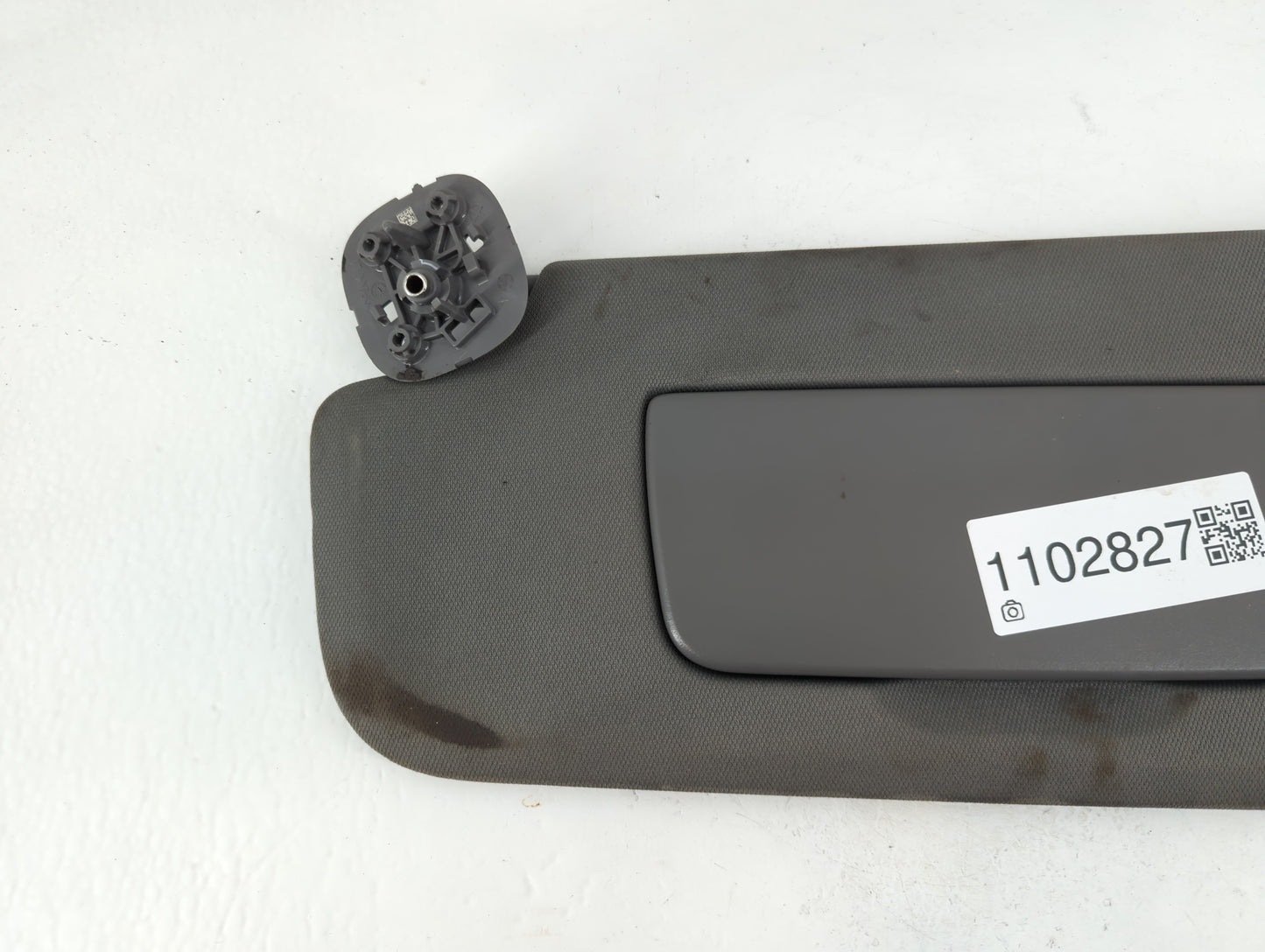 2019-2022 Chevrolet Silverado 1500 Sun Visor Shade Replacement Driver Left Mirror Fits Fits 2019 2020 2021 2022 OEM Used Auto Parts