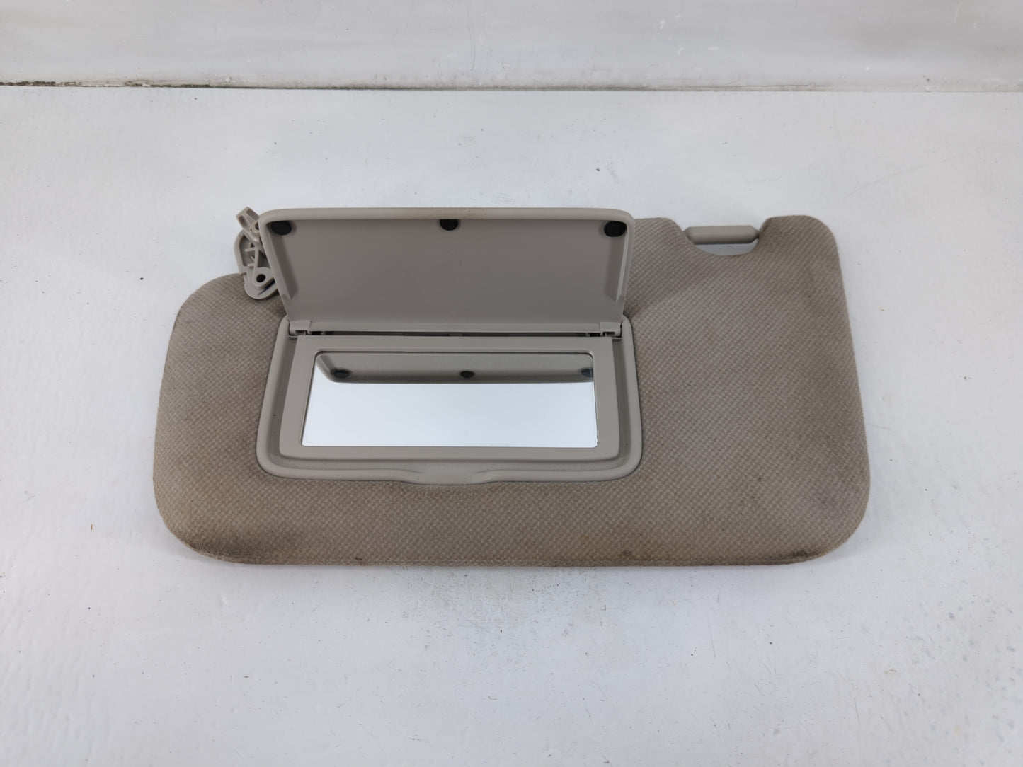 2013-2019 Nissan Sentra Sun Visor Shade Replacement Driver Left Mirror Fits Fits 2012 2013 2014 2015 2016 2017 2018 2019 OEM Used Auto Parts - Oemusedautoparts1.com