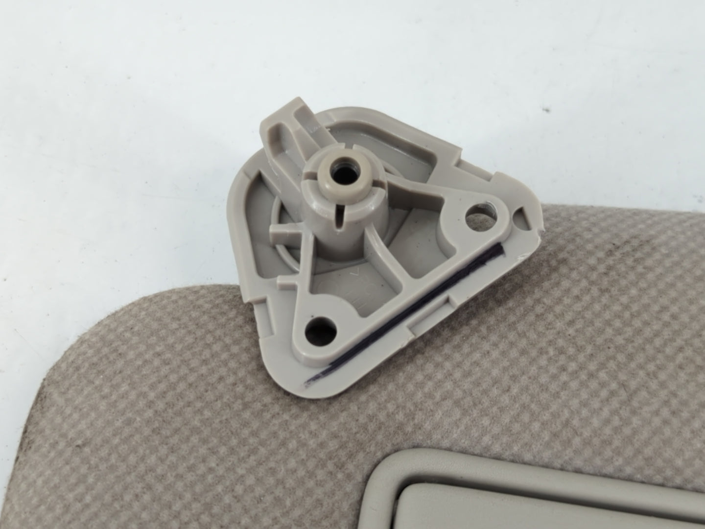 2013-2019 Nissan Sentra Sun Visor Shade Replacement Driver Left Mirror Fits Fits 2012 2013 2014 2015 2016 2017 2018 2019 OEM Used Auto Parts - Oemusedautoparts1.com