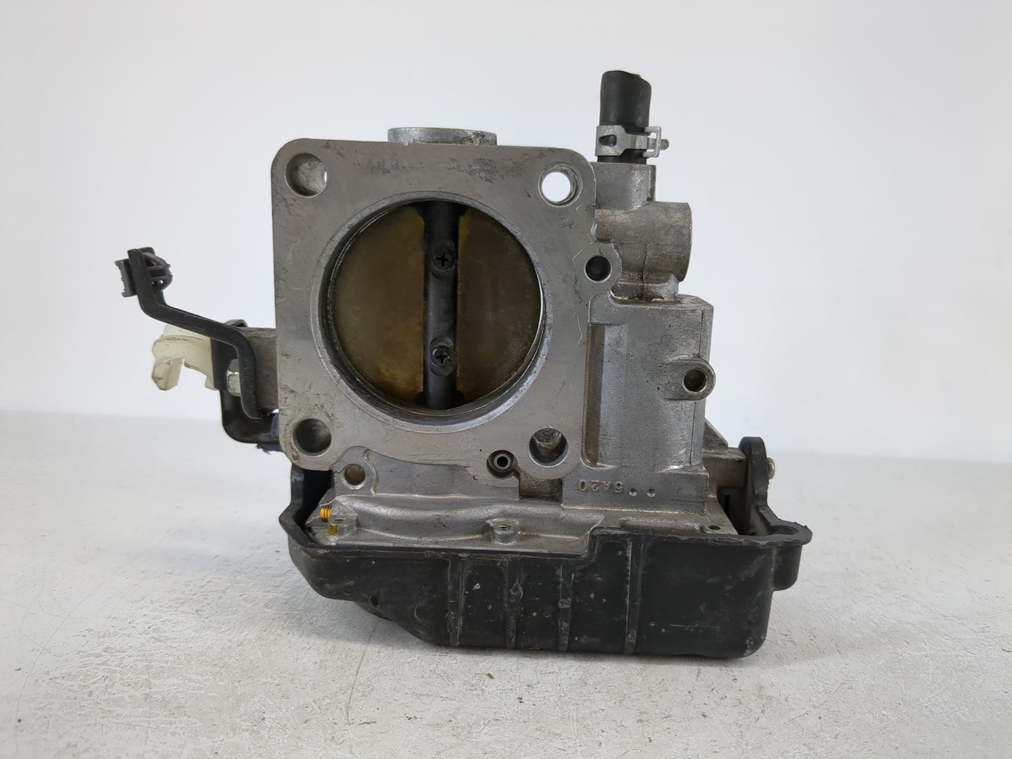 2013-2017 Honda Accord Throttle Body P/N:M141029 GMF4A Fits Fits 2013 2014 2015 2016 2017 2018 2019 2020 2021 2022 OEM Used Auto Parts - Oemusedautoparts1.com