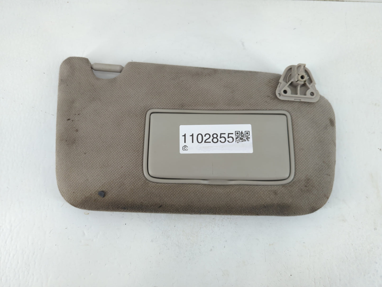 2013-2019 Nissan Sentra Sun Visor Shade Replacement Passenger Right Mirror Fits Fits 2012 2013 2014 2015 2016 2017 2018 2019 OEM Used Auto Parts - Oemusedautoparts1.com