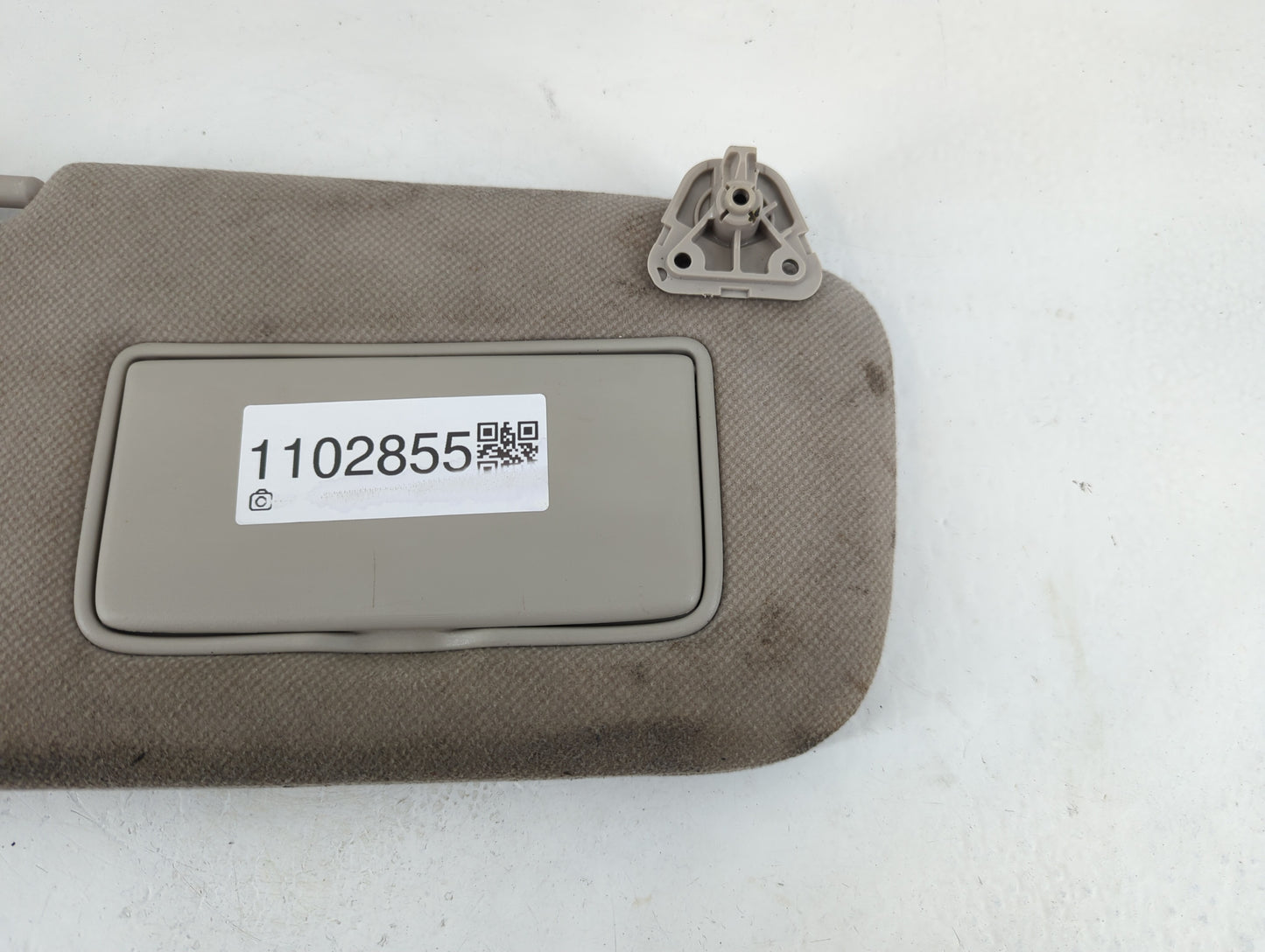 2013-2019 Nissan Sentra Sun Visor Shade Replacement Passenger Right Mirror Fits Fits 2012 2013 2014 2015 2016 2017 2018 2019 OEM Used Auto Parts - Oemusedautoparts1.com