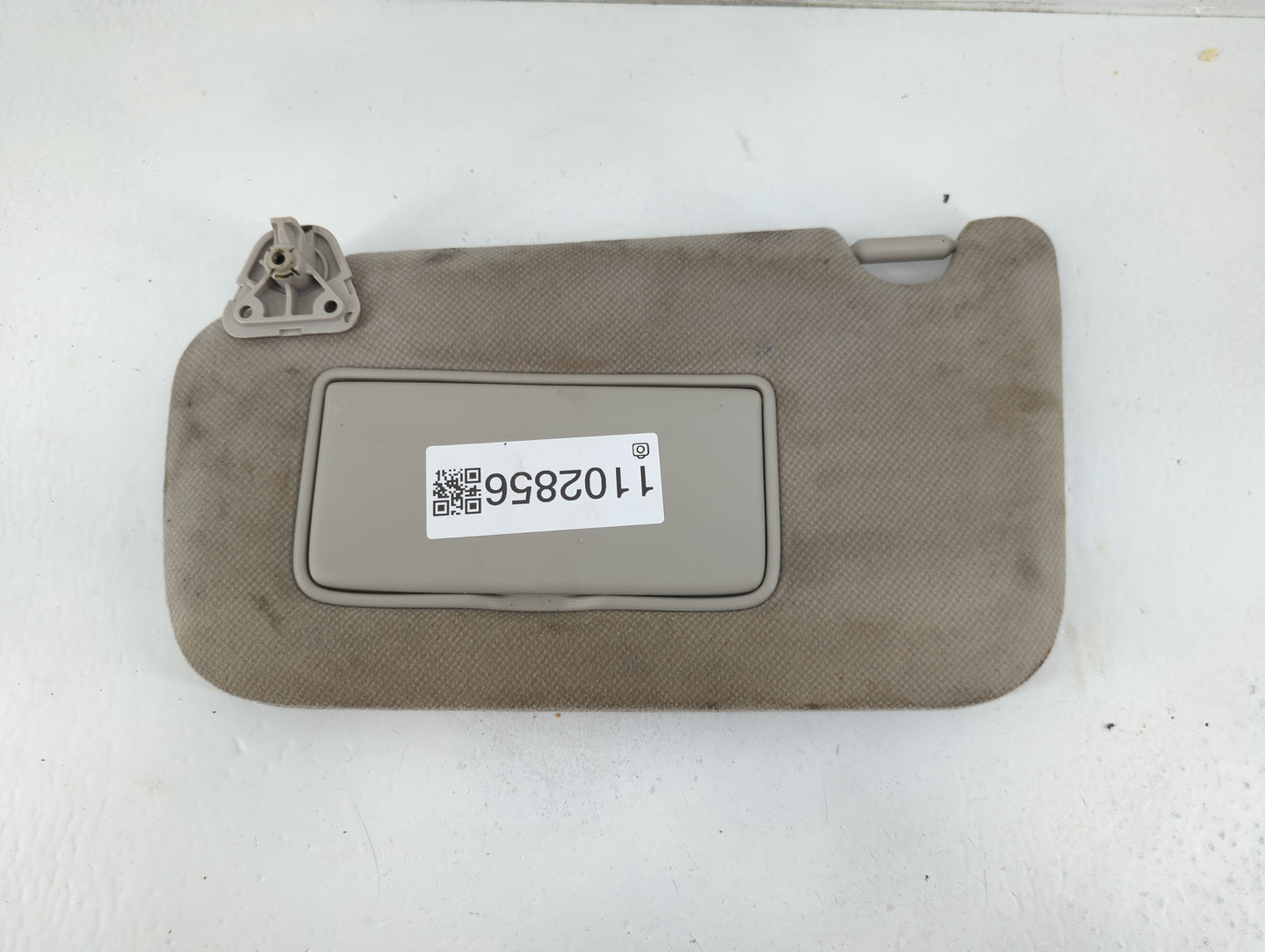 2013-2019 Nissan Sentra Sun Visor Shade Replacement Driver Left Mirror Fits Fits 2012 2013 2014 2015 2016 2017 2018 2019 OEM Used Auto Parts - Oemusedautoparts1.com